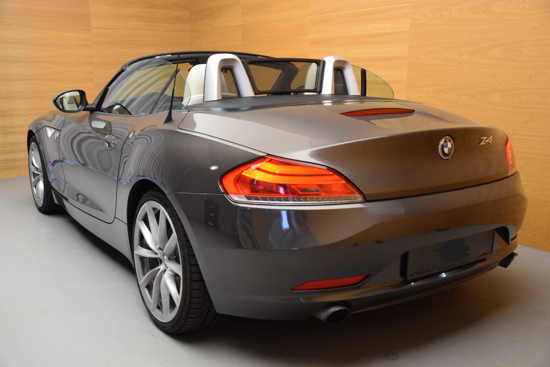 BMW Z4 sDrive35i DKG-image-5