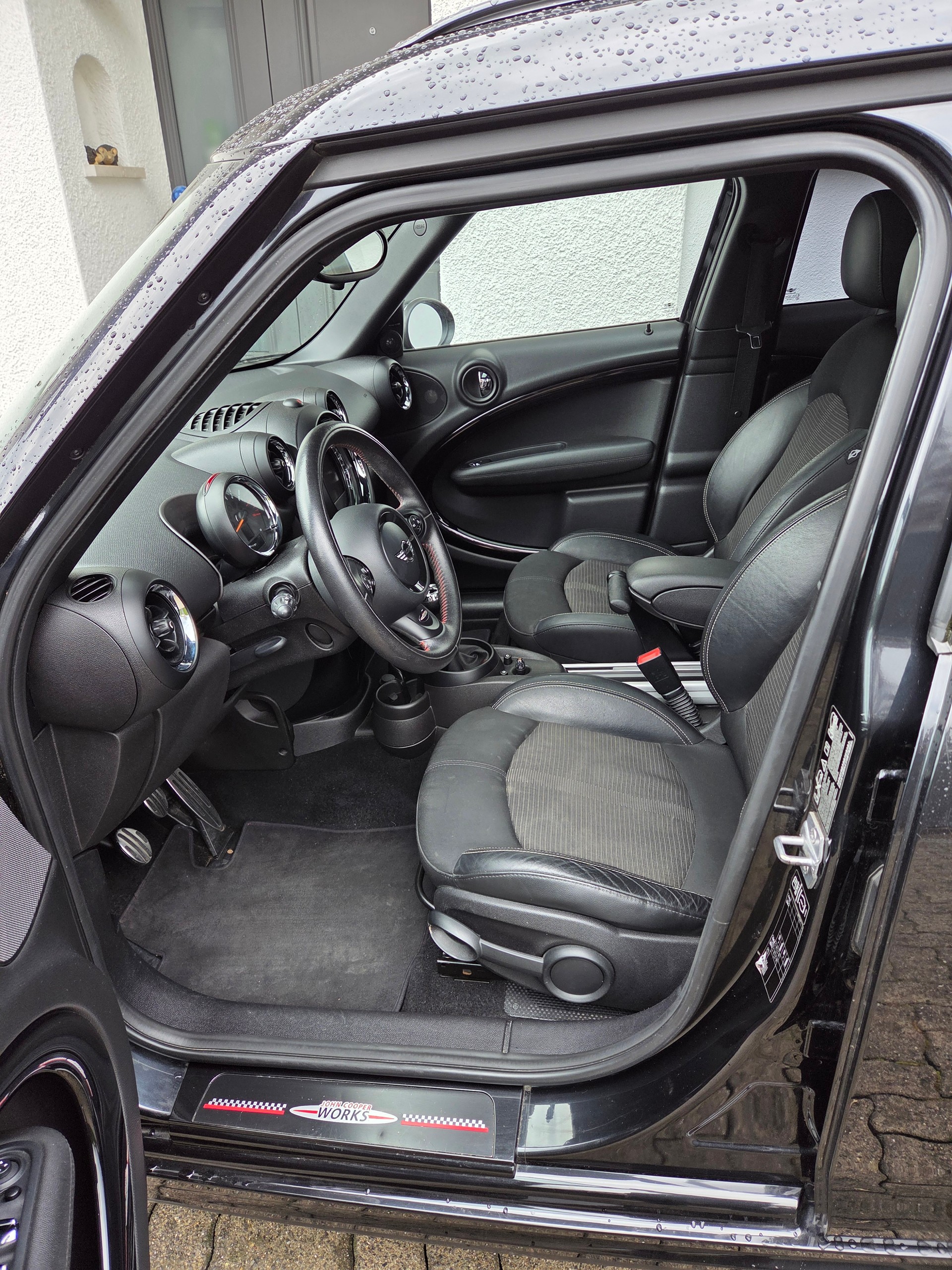 MINI Countryman John Cooper Works ALL4 Snowhill-image-3