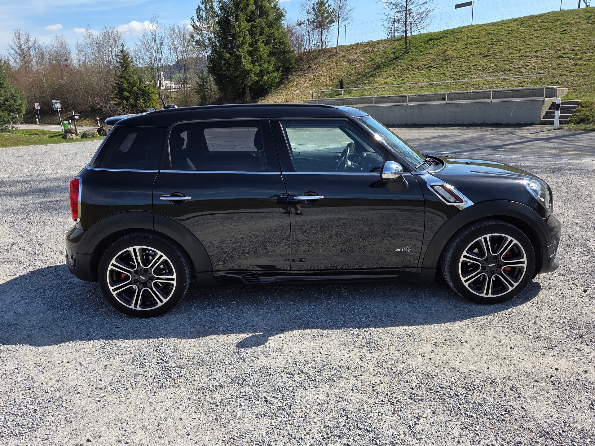 MINI Countryman John Cooper Works ALL4 Snowhill-image-2