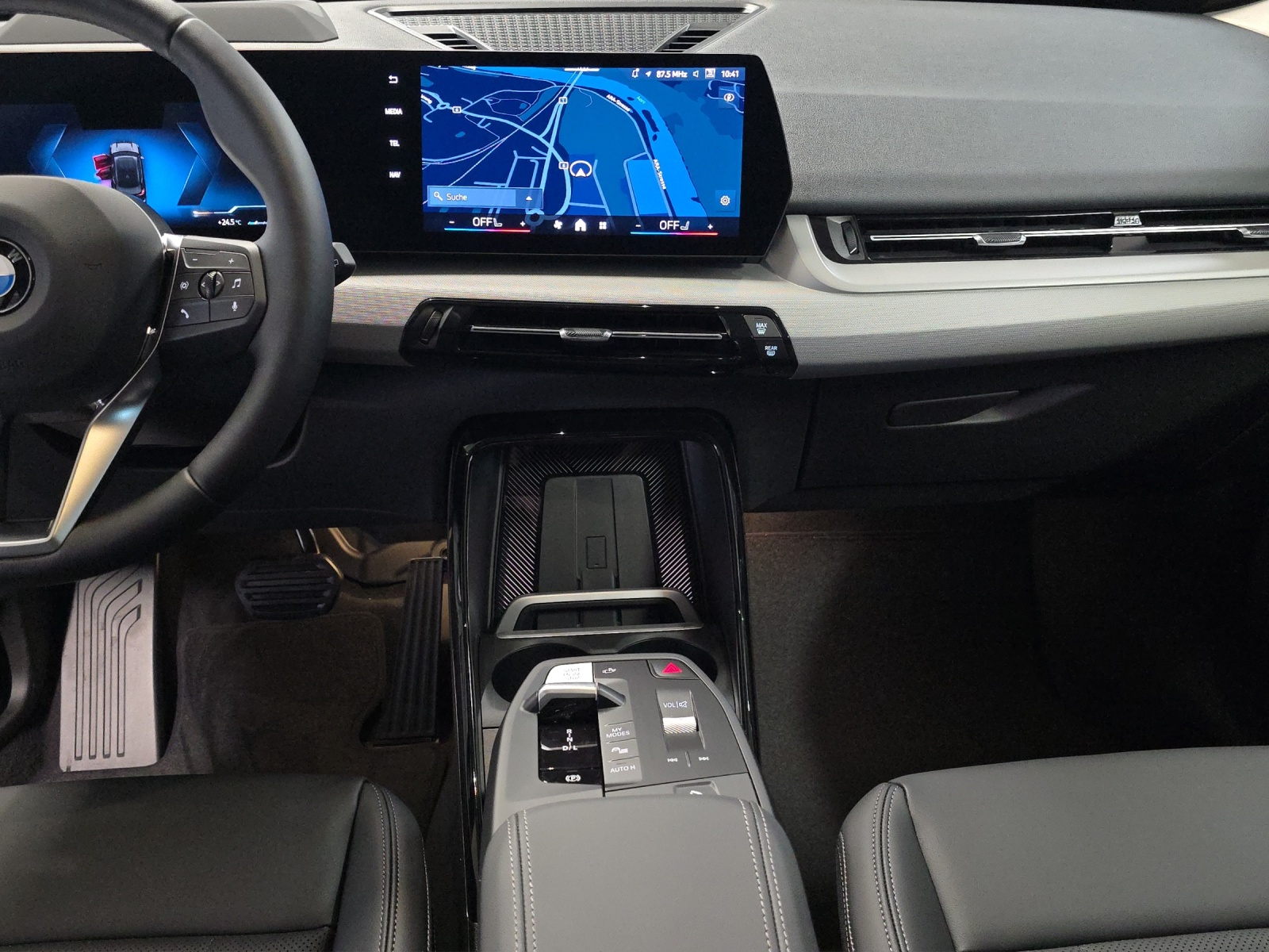 BMW X1 sDrive 18i-image-13
