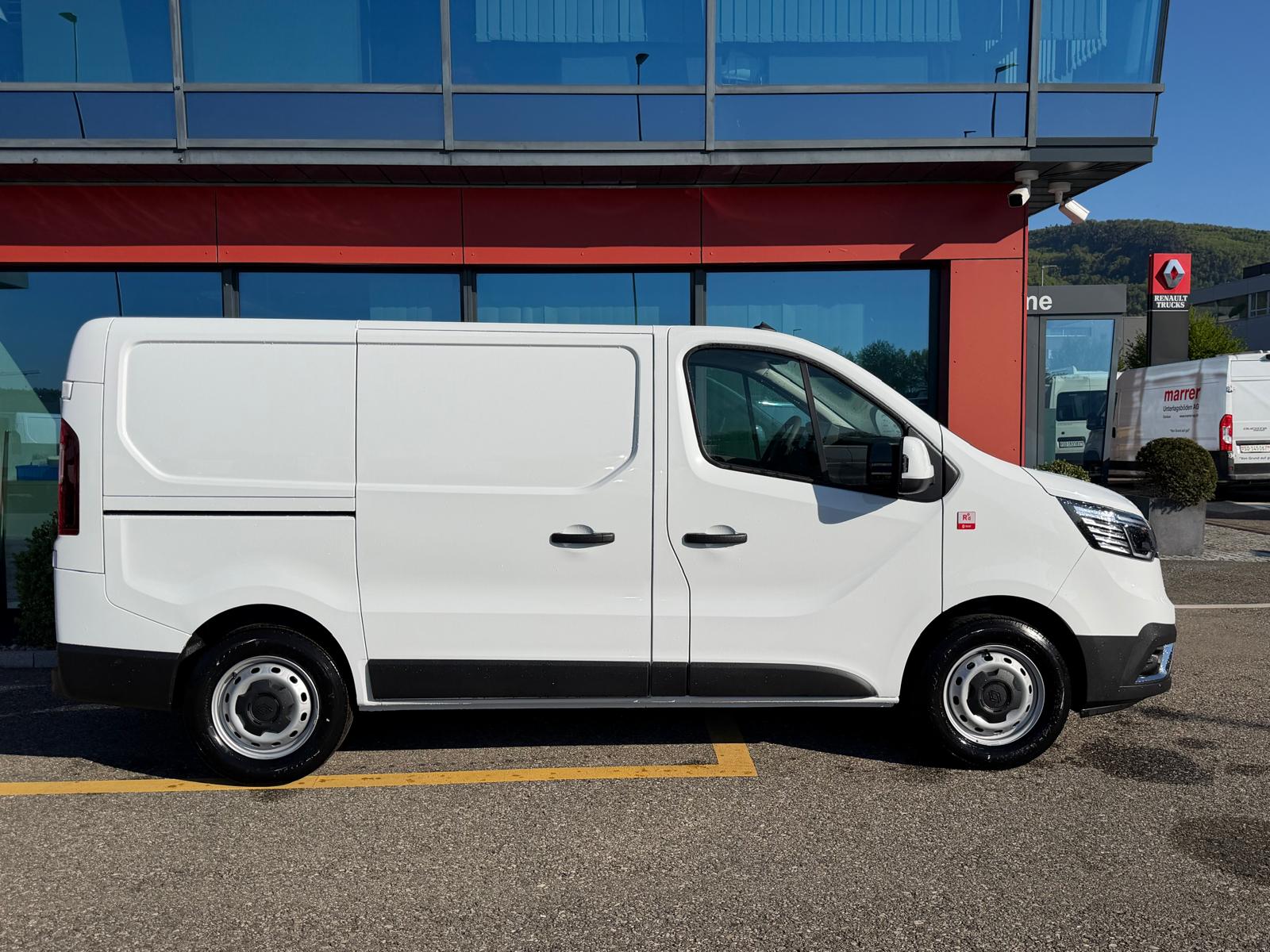 RENAULT Trafic Red Edition 150 PS L1H1 Hecktüren-image-2