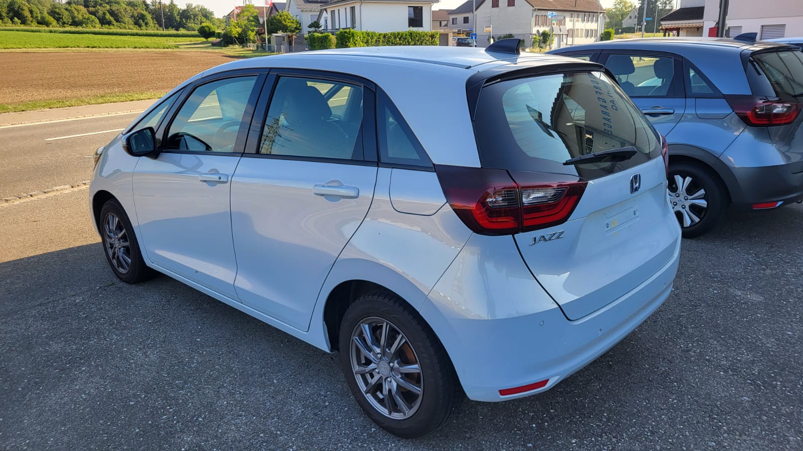 HONDA Jazz 1.5i-MMD Elegance E-CVT-image-2