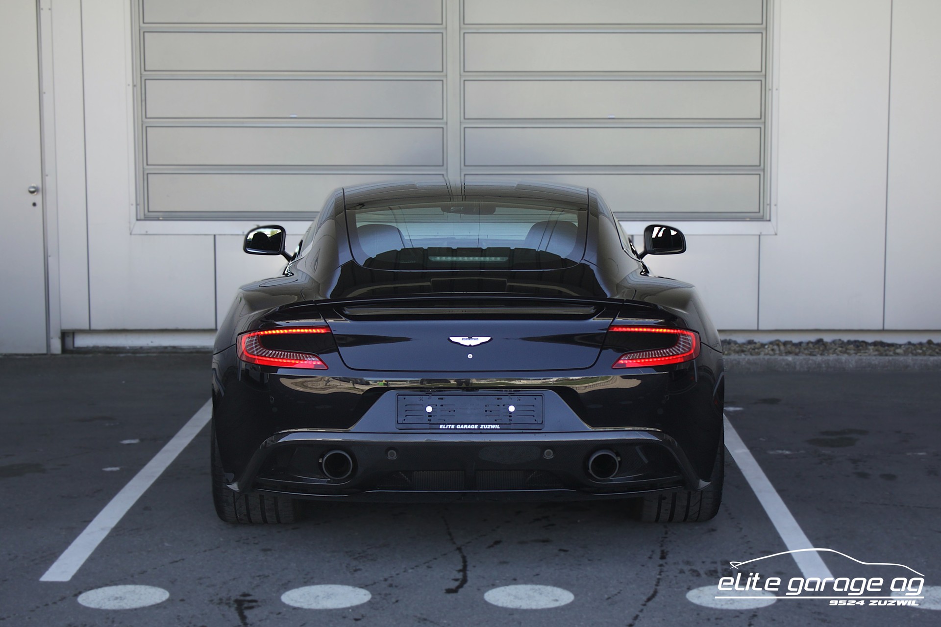 ASTON MARTIN Vanquish V12 5.9-48 Touchtronic 2-image-3