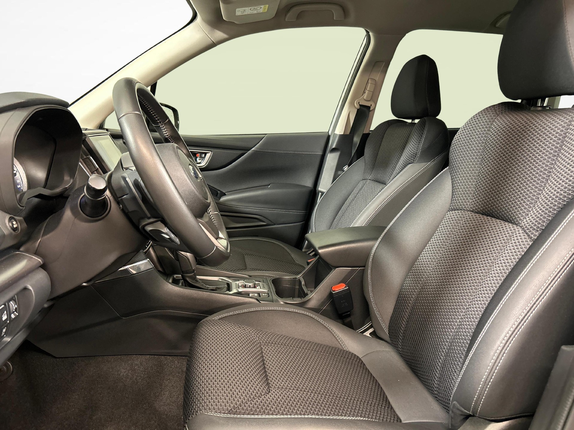 SUBARU Forester Station 2.0i e-Boxer Swiss Plus-showroom-element-2