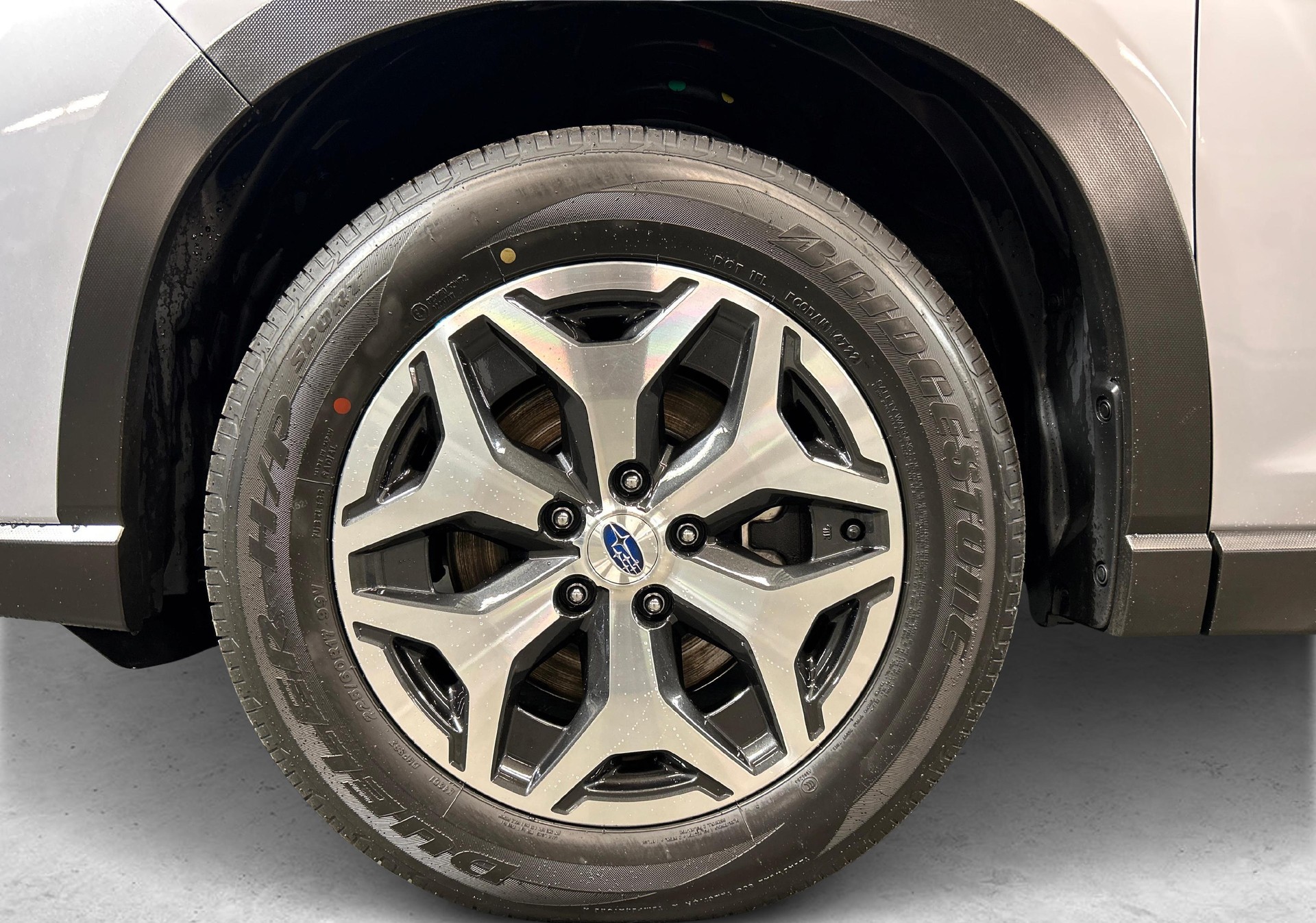 SUBARU Forester Station 2.0i e-Boxer Swiss Plus-image-10