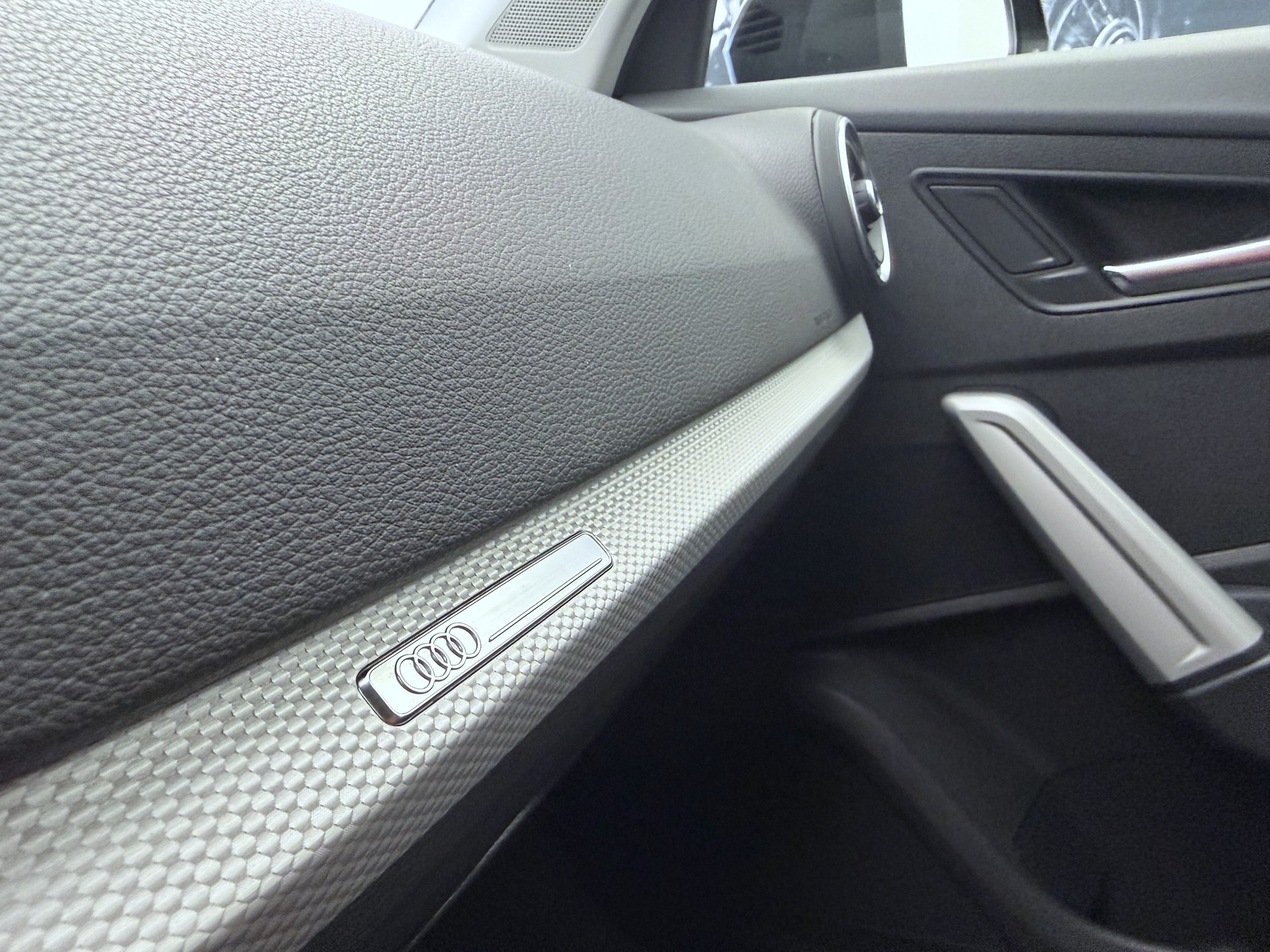 AUDI Q2 35 TFSI S-tronic-image-17
