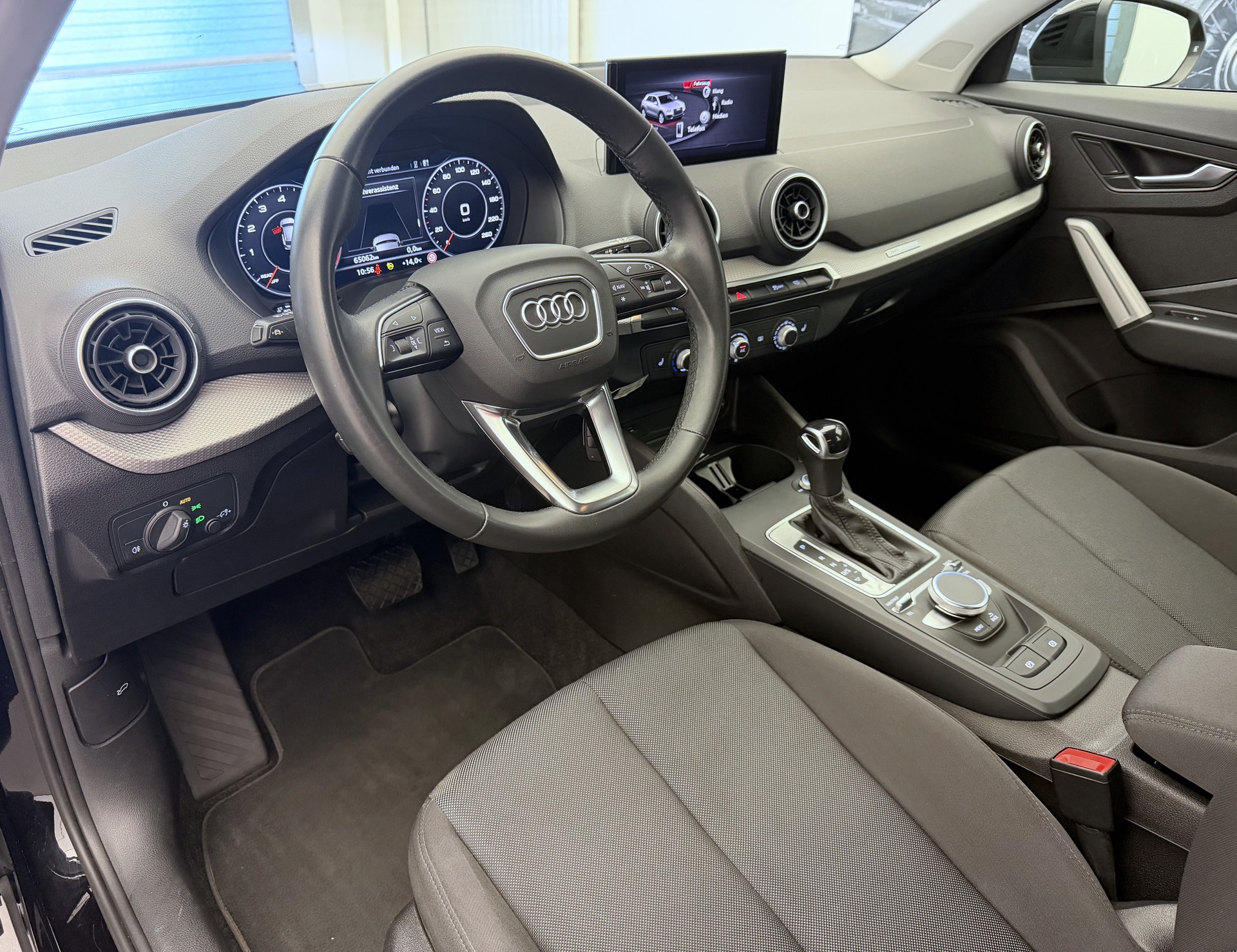 AUDI Q2 35 TFSI S-tronic-image-5