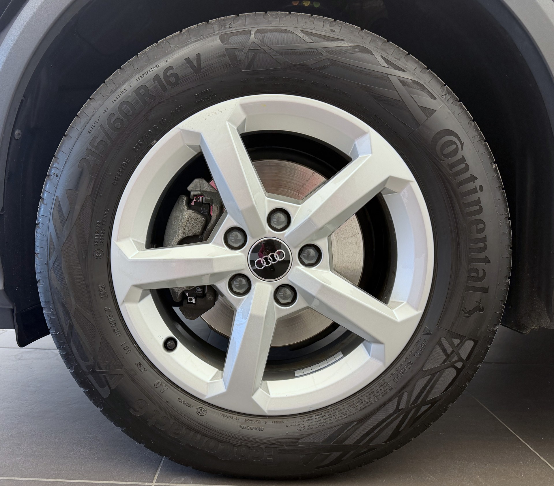 AUDI Q2 35 TFSI S-tronic-image-2