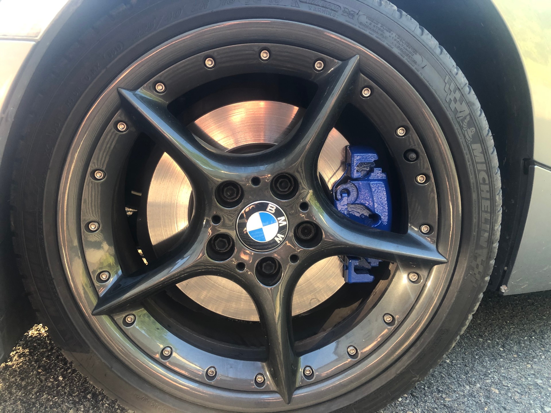 BMW 3.0si-image-11