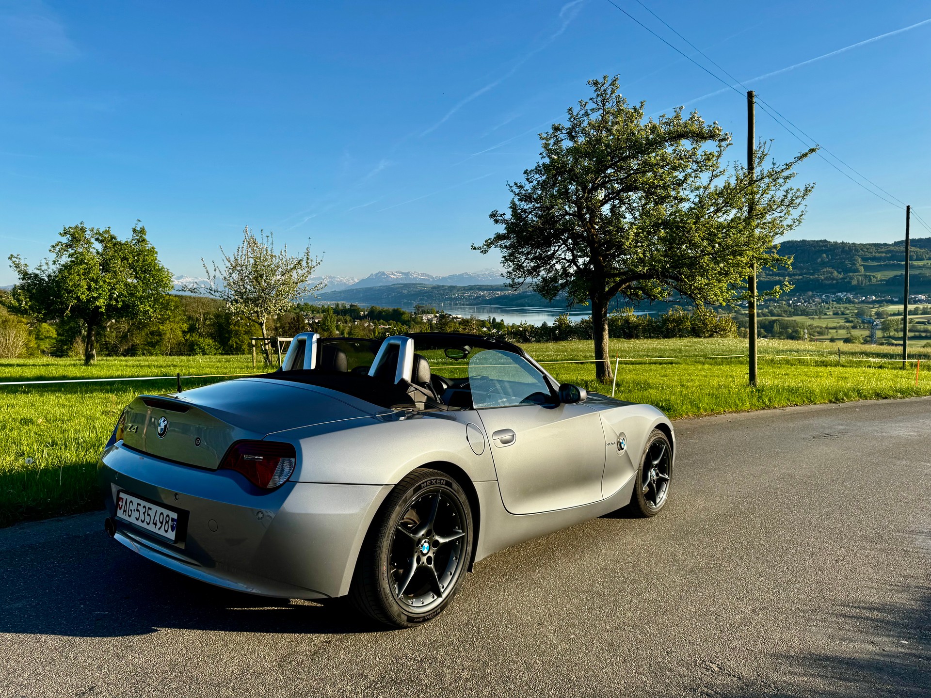 BMW 3.0si-image-2