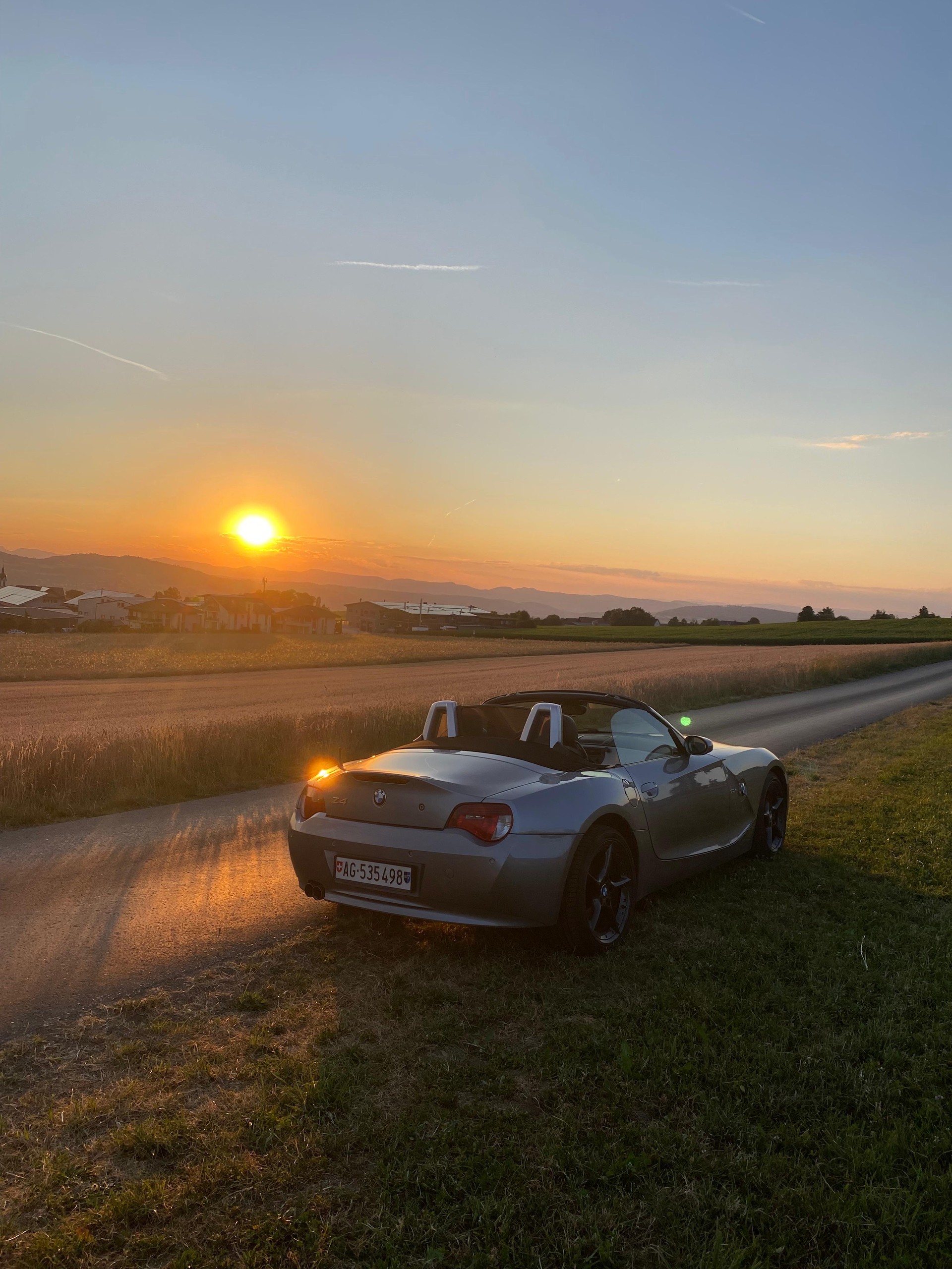 BMW 3.0si-image-0