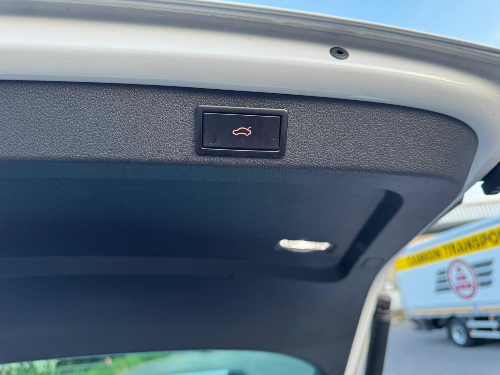 SKODA Superb 1.4 TSI Style PHEV DSC-image-9