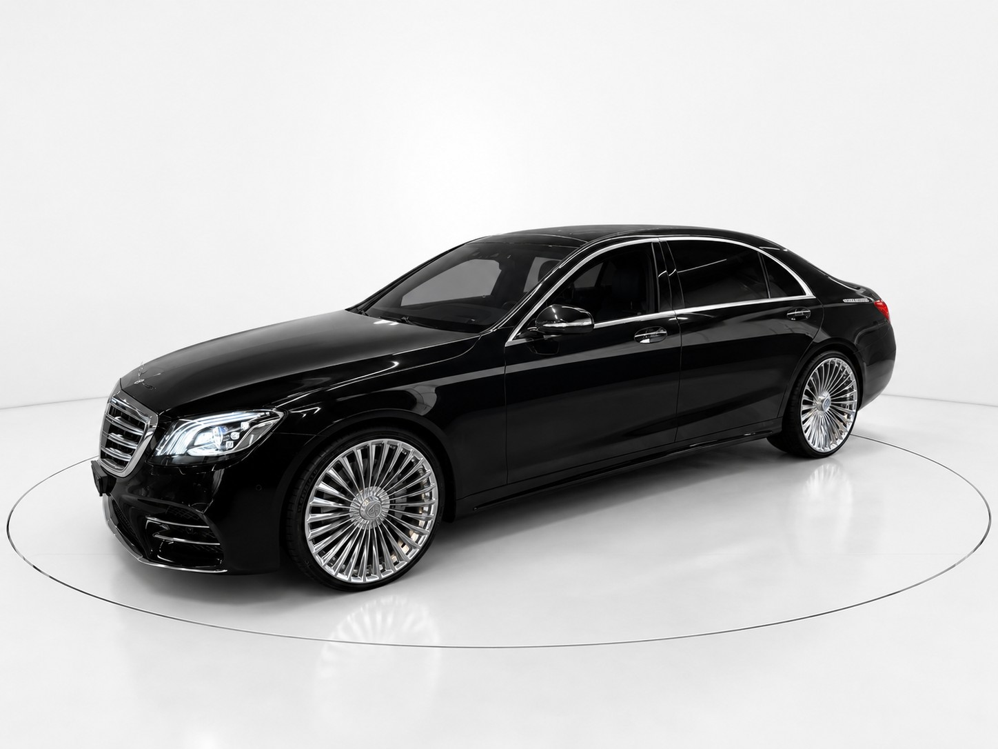MERCEDES-BENZ S 400 d AMG Line 4matic lang-image-0