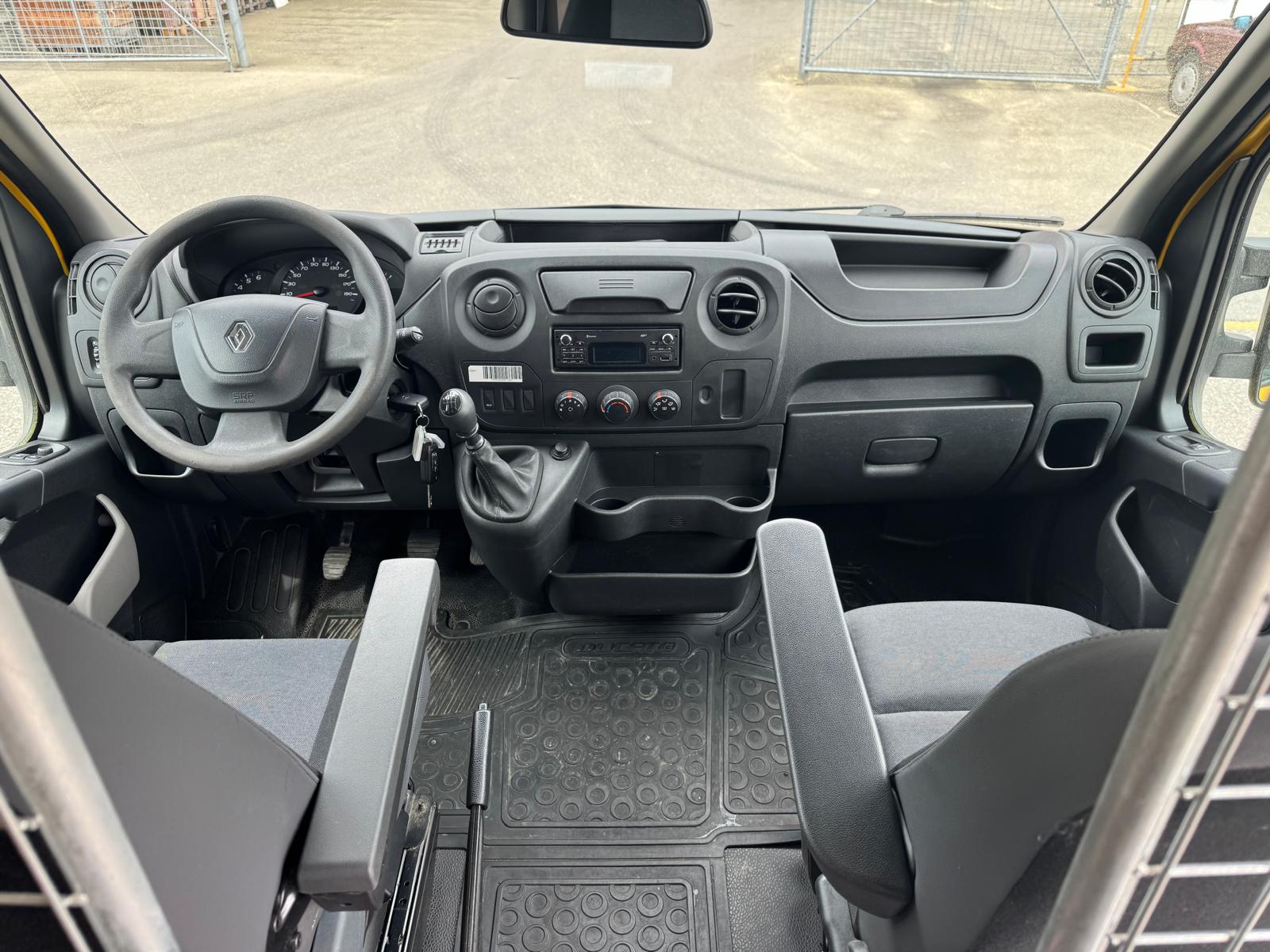 RENAULT Master T35 2.3dCi 130 L2H2-image-8