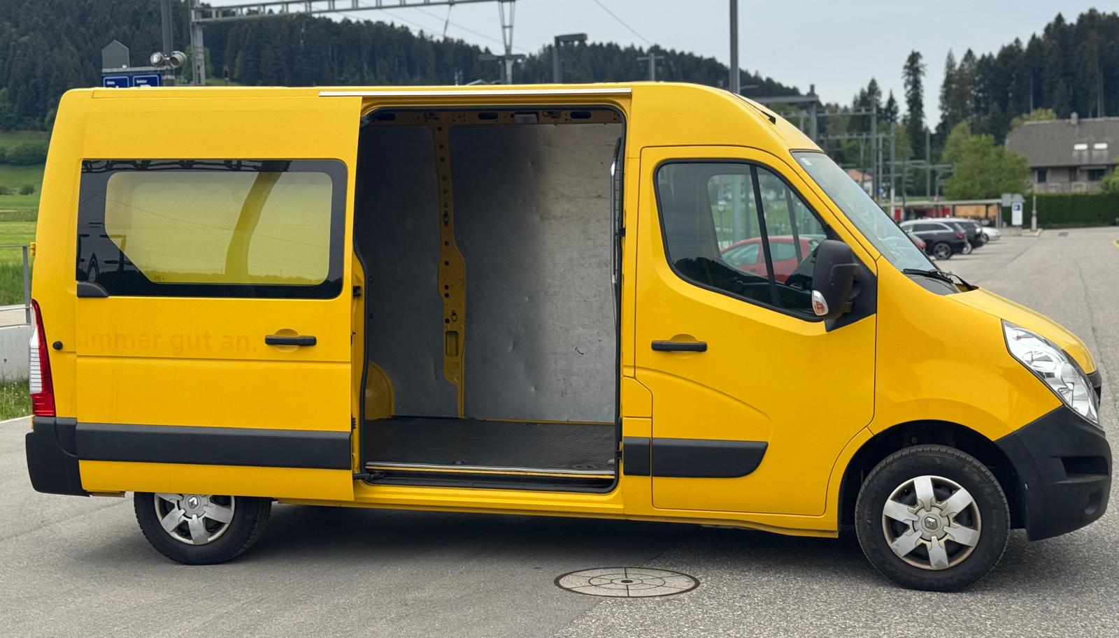 RENAULT Master T35 2.3dCi 130 L2H2-image-4