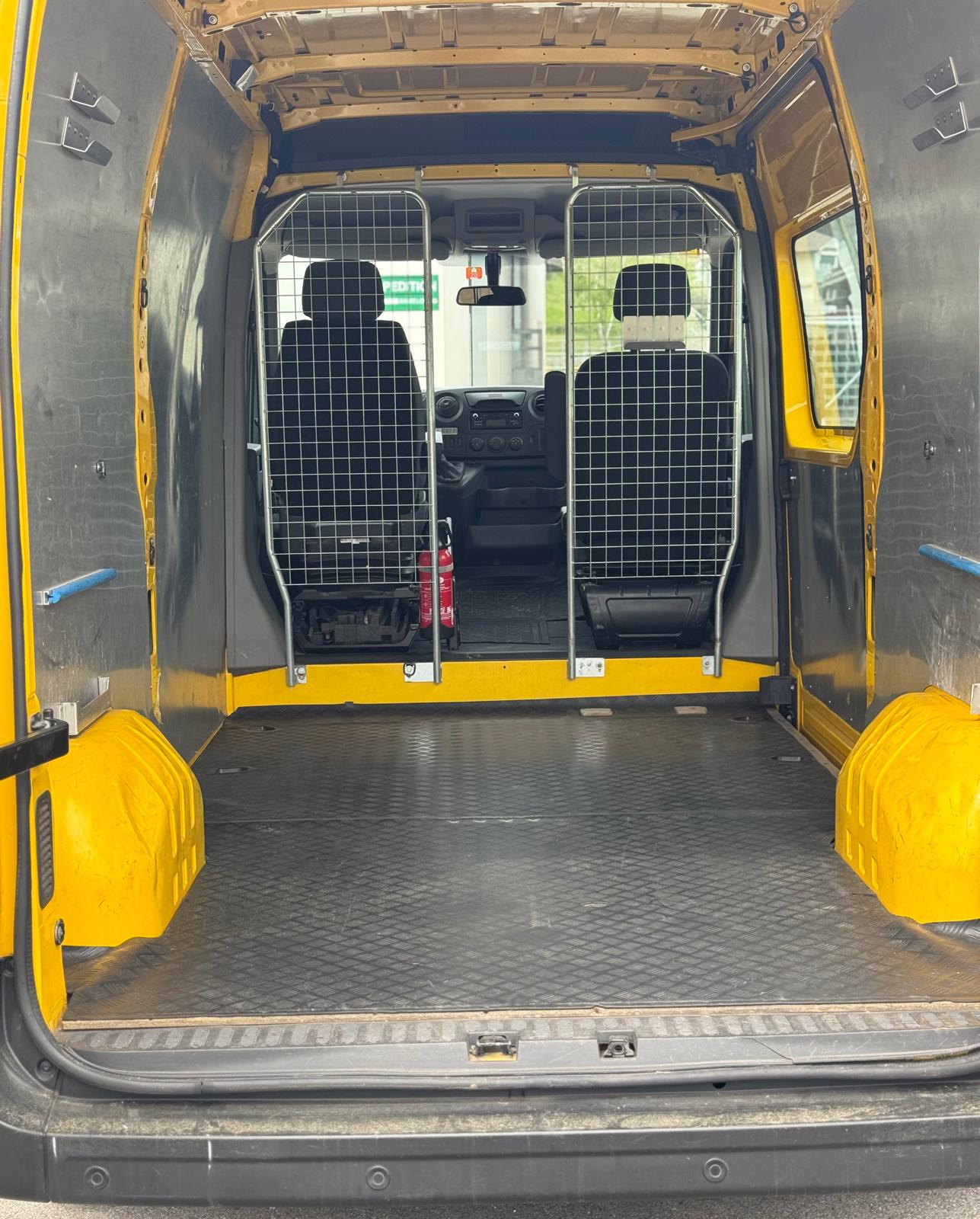 RENAULT Master T35 2.3dCi 130 L2H2-image-7