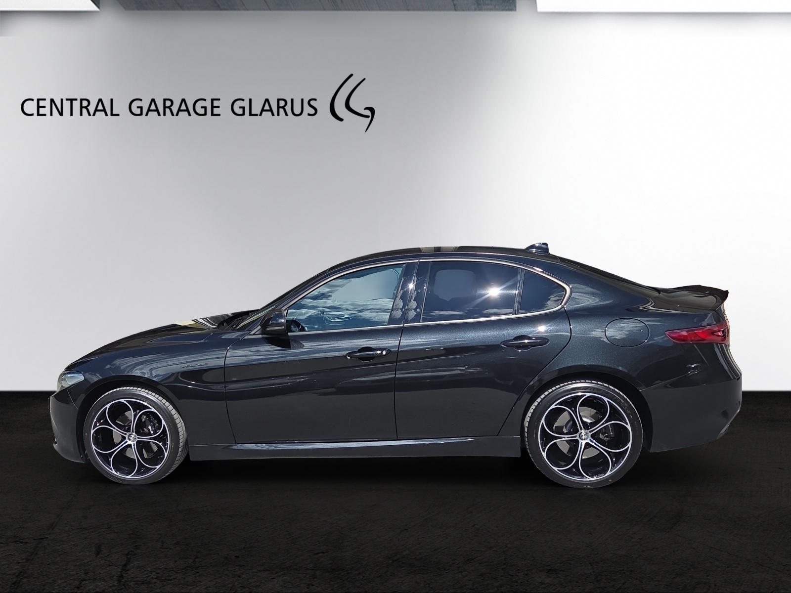 ALFA ROMEO Giulia 2.0 Veloce Q4 Automatic-image-3