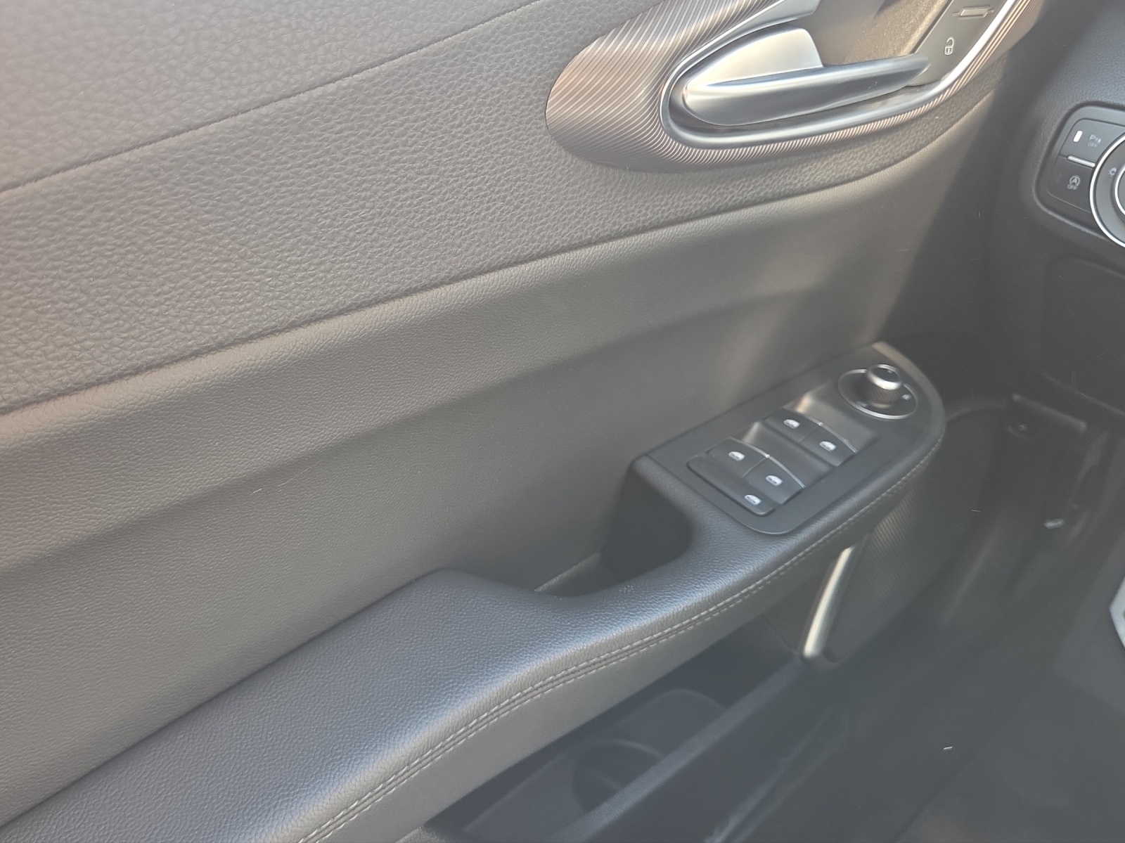ALFA ROMEO Giulia 2.0 Veloce Q4 Automatic-image-14