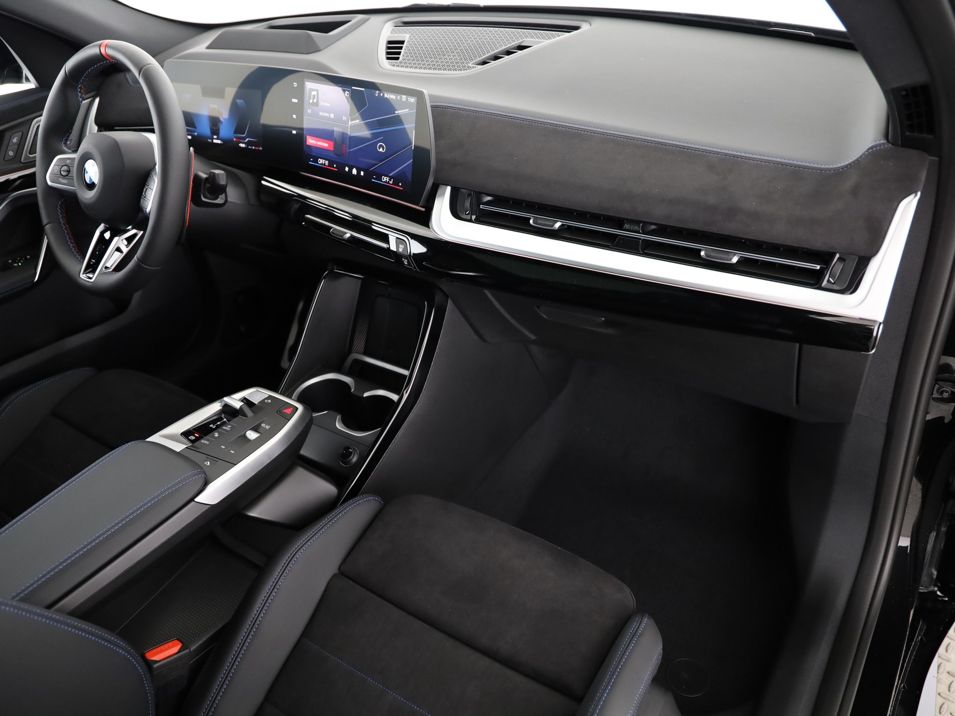 BMW X2 35i-image-15