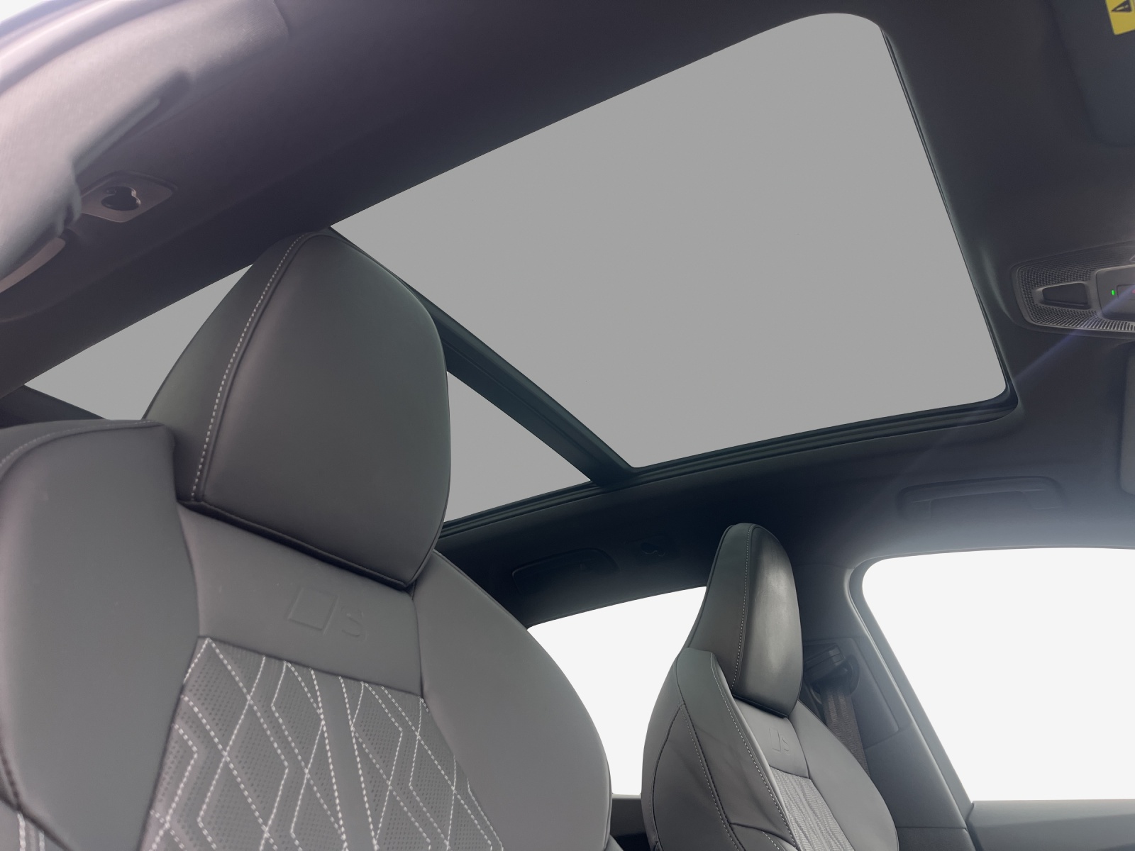 AUDI SQ5 TFSI quattro S-tronic-image-14