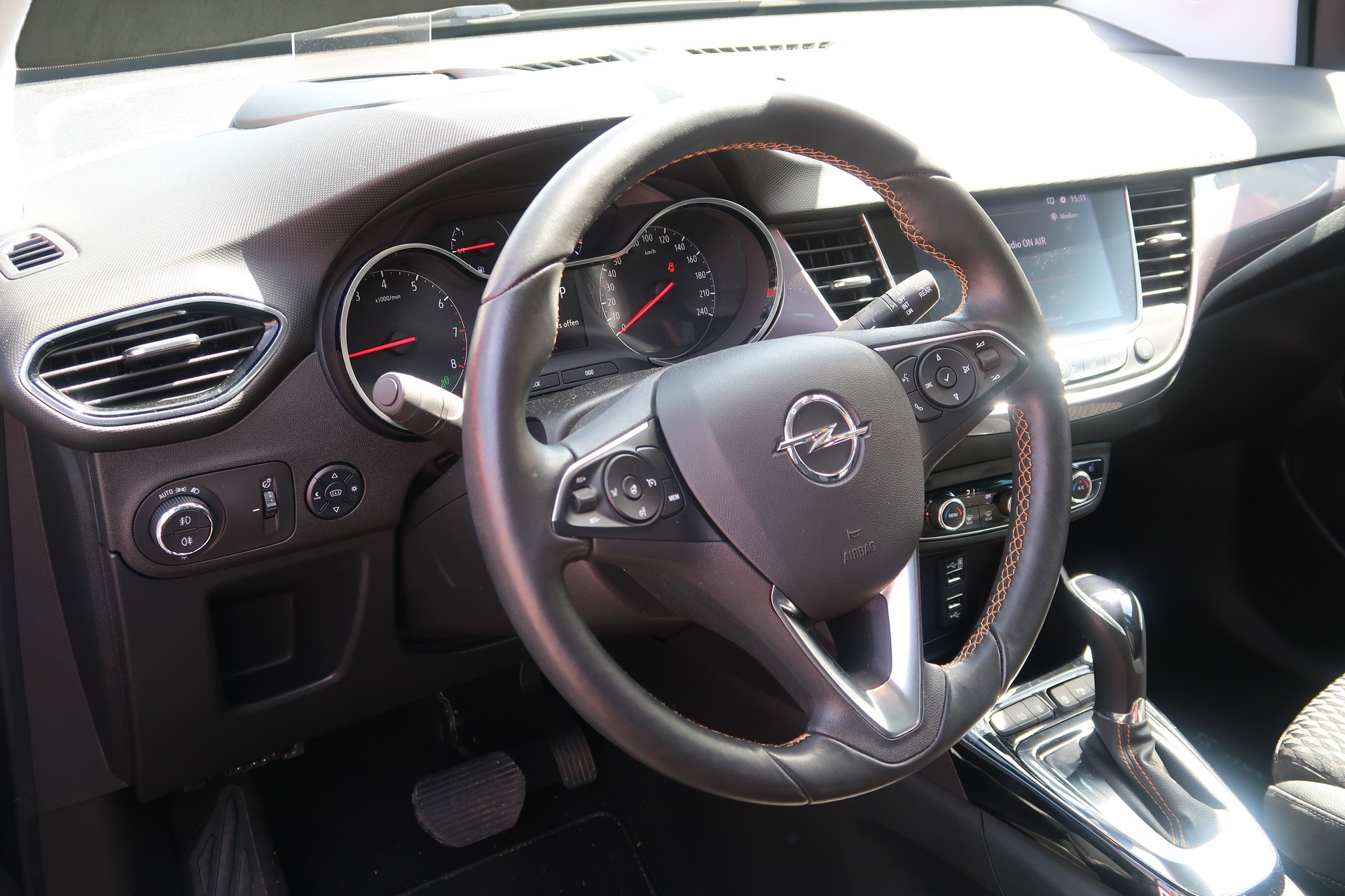 OPEL Crossland X 1.2i Ultimate Automatik-image-7