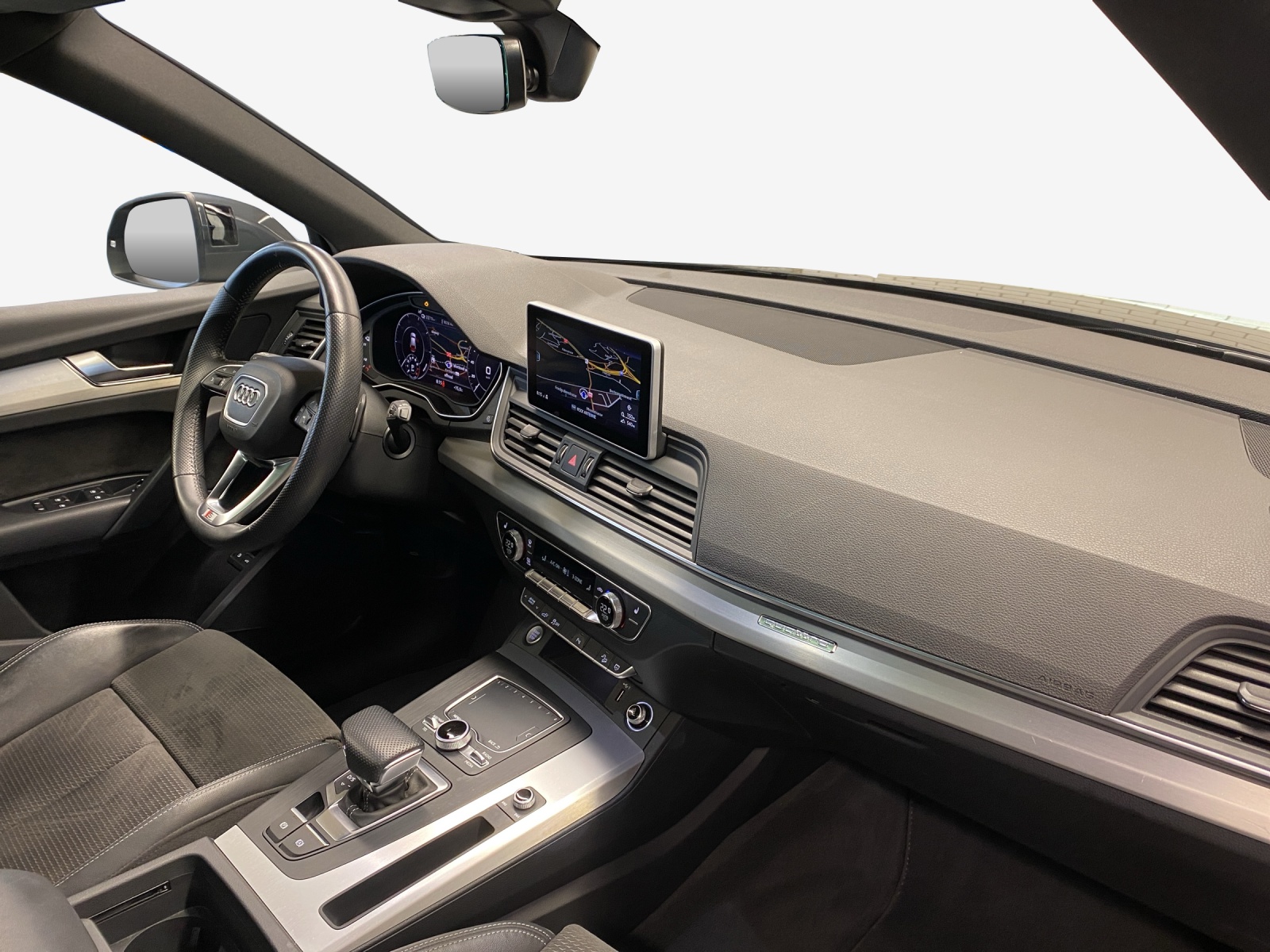 AUDI Q5 55 TFSI e quattro-image-14
