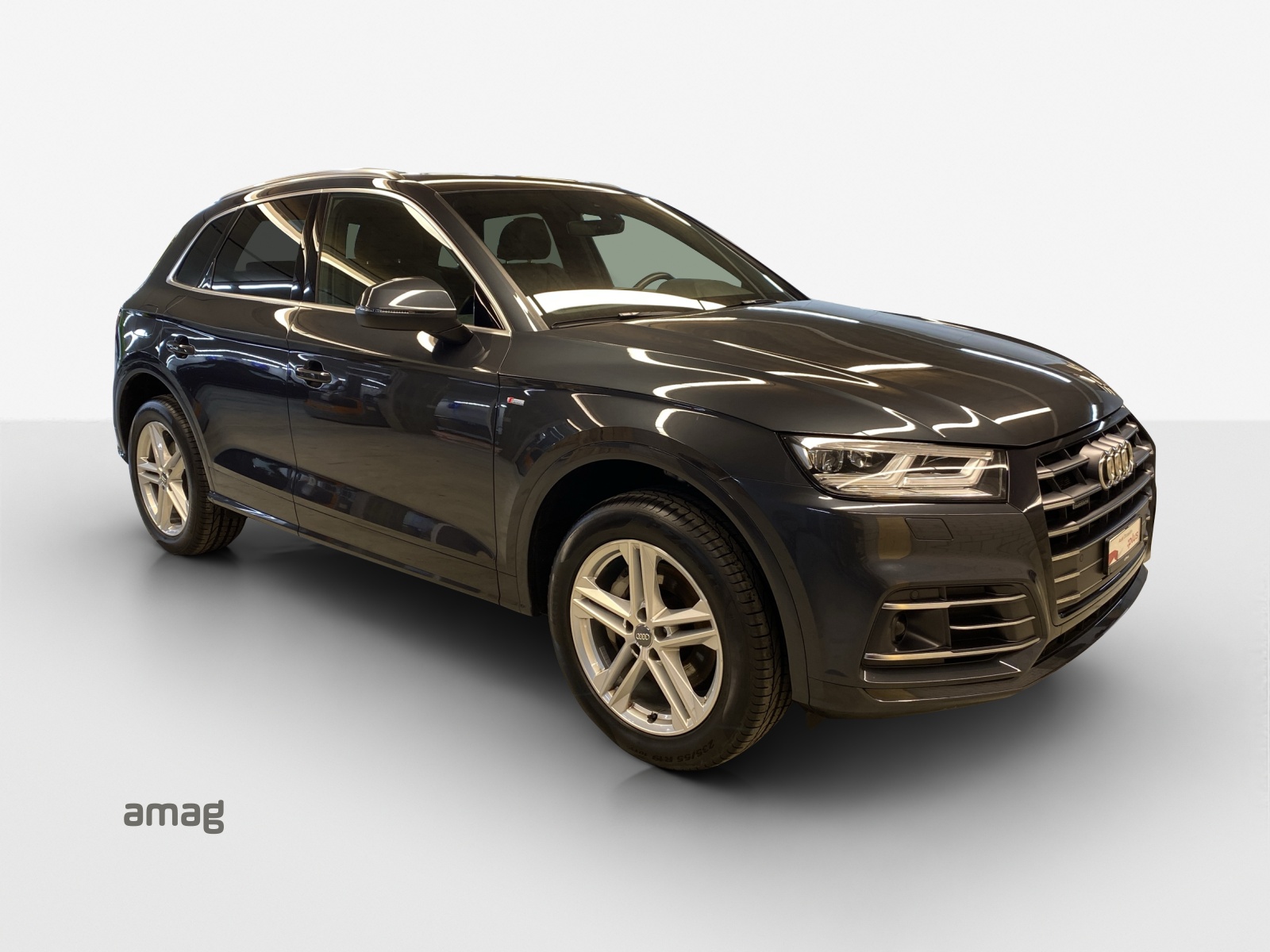 AUDI Q5 55 TFSI e quattro-image-5