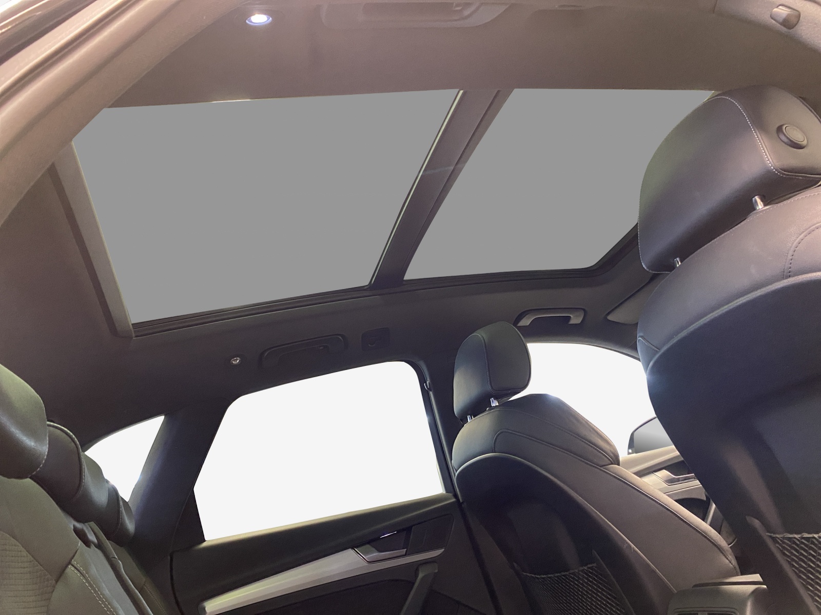 AUDI Q5 55 TFSI e quattro-image-13