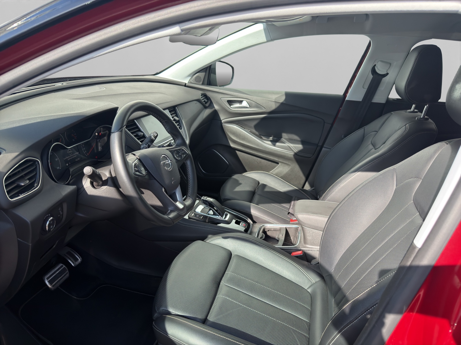 OPEL Grandland X 1.6 T PHEV Ultimate-image-4