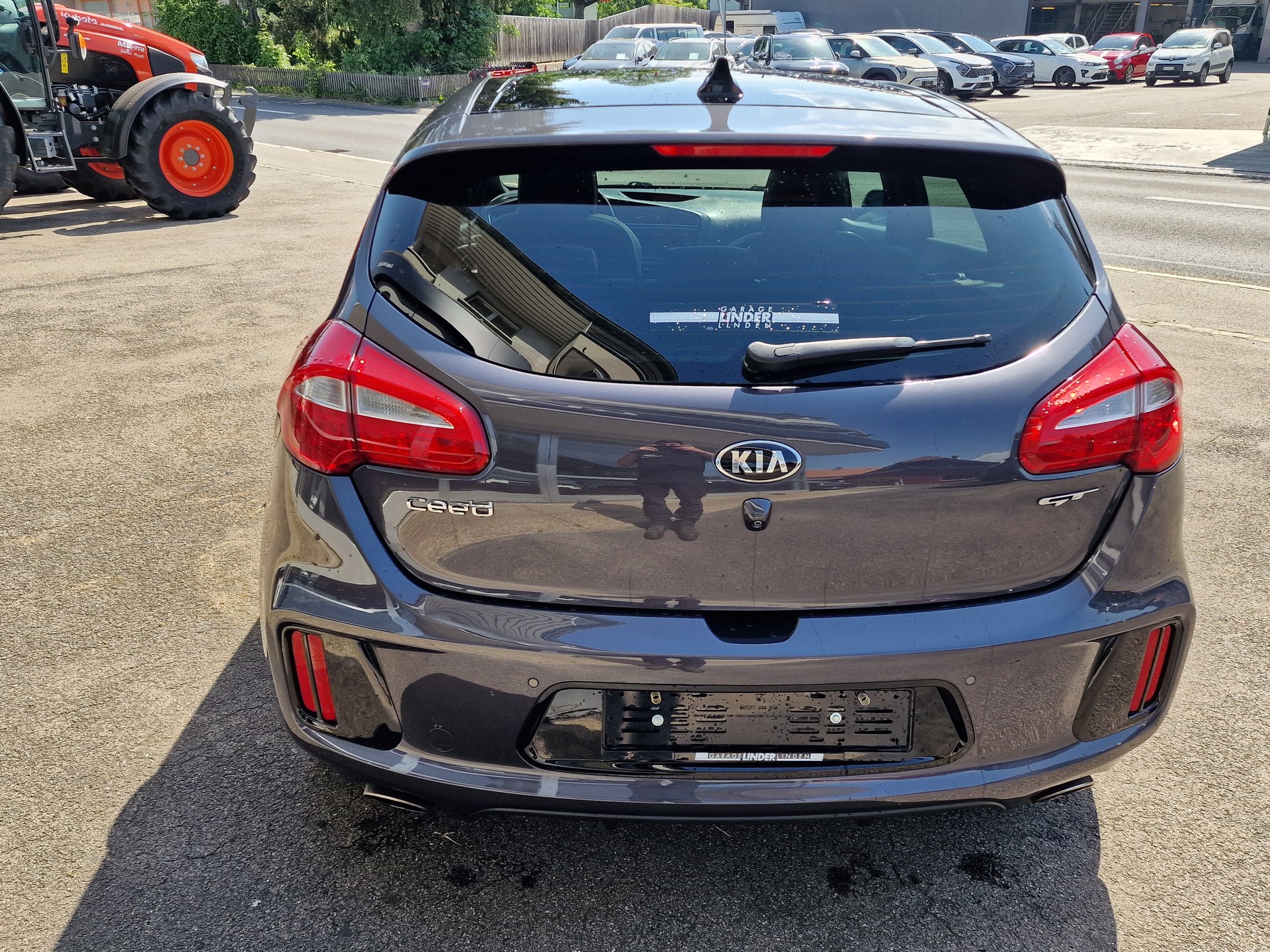 KIA Cee'd 1.6 GDi GT-showroom-element-2
