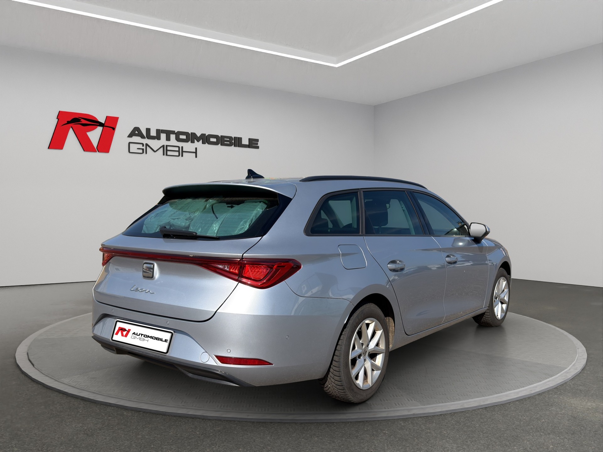 SEAT Leon ST 2.0 TDI EVO DSG Style-image-7
