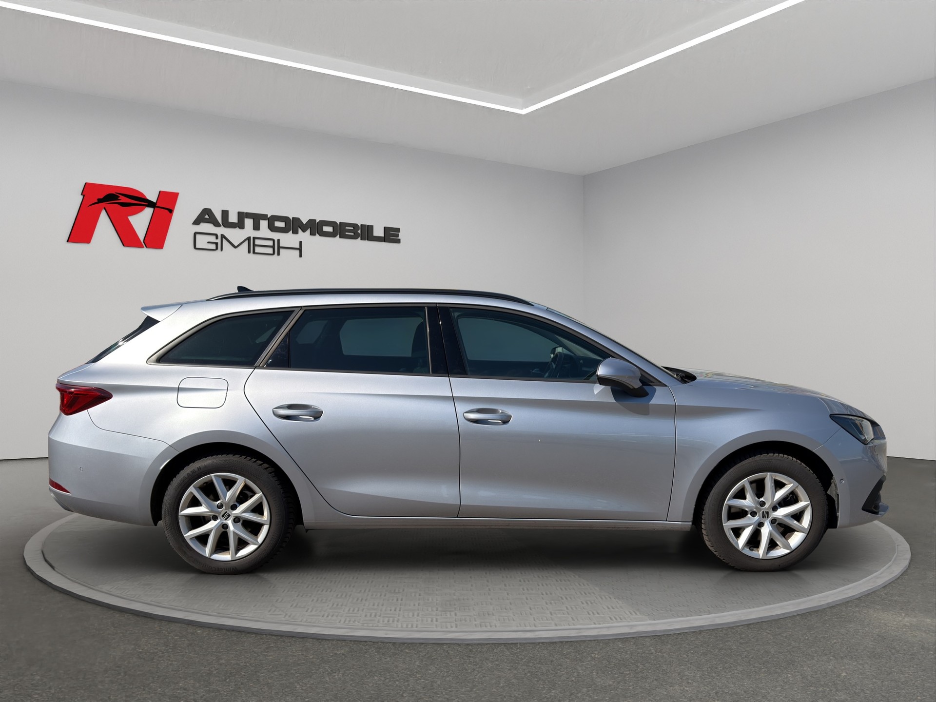 SEAT Leon ST 2.0 TDI EVO DSG Style-image-4