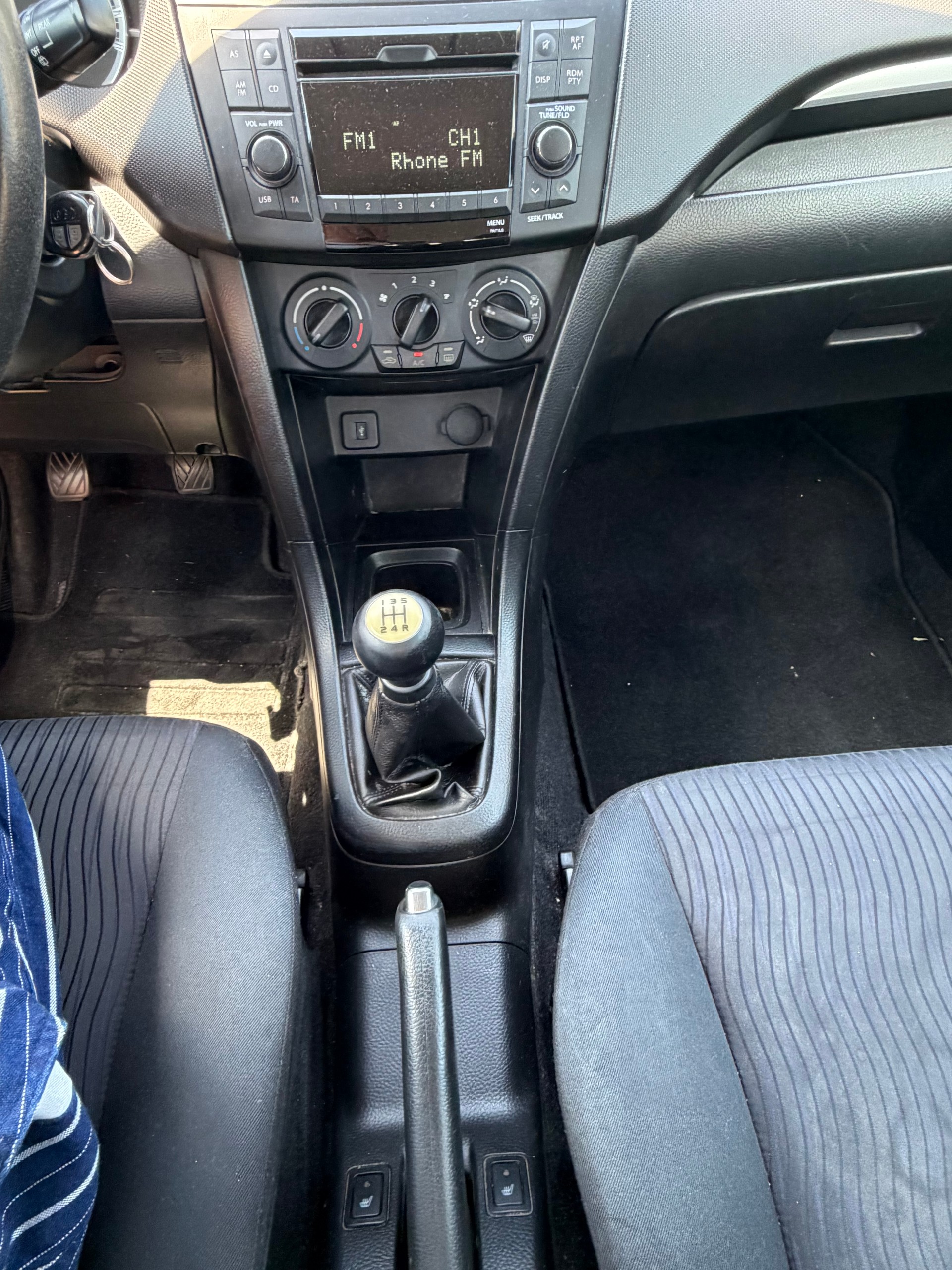 SUZUKI Swift 1.2i 16V GL Top 4x4-image-14