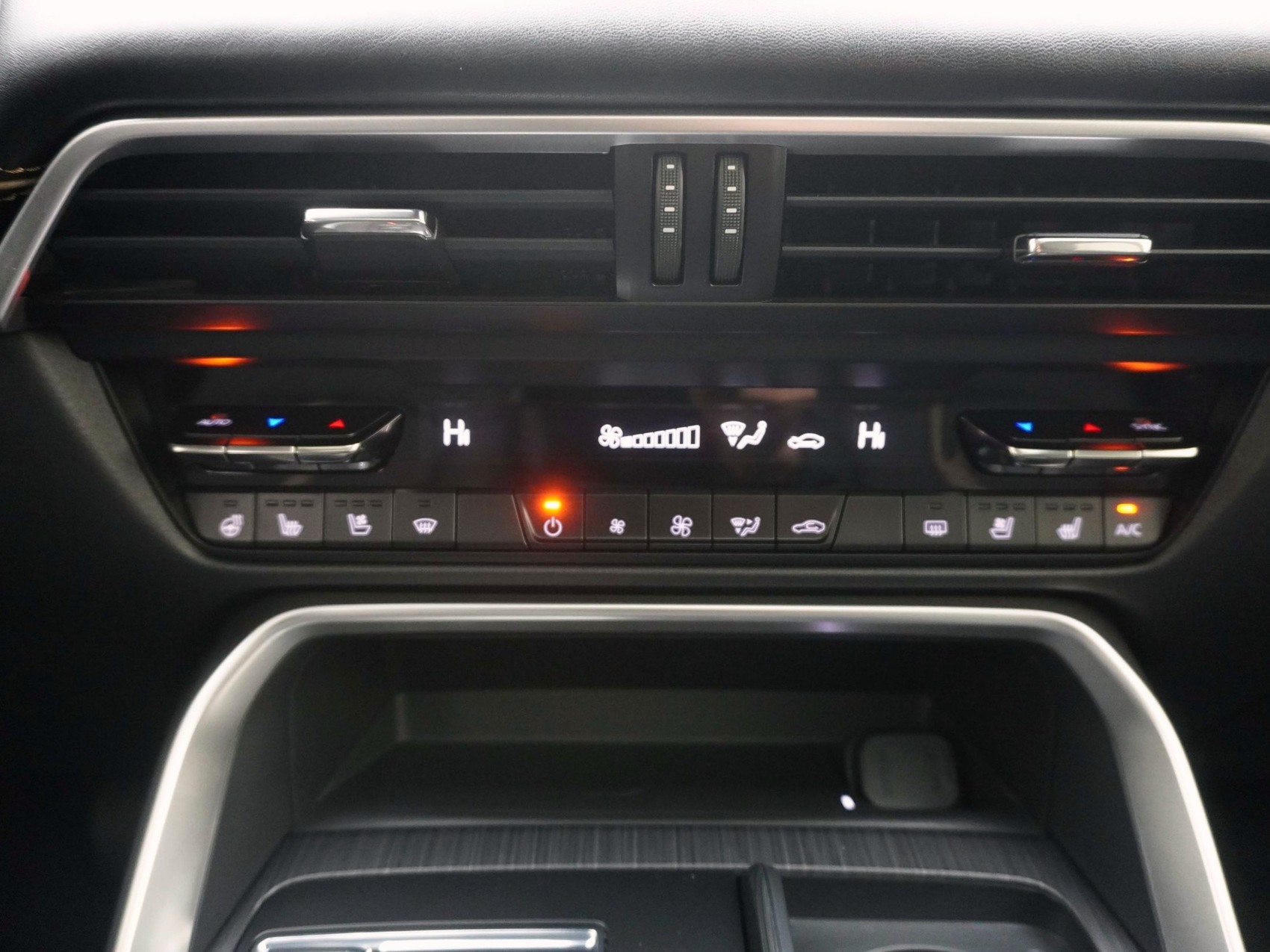 MAZDA CX-60 2.5 PHEV Homura Plus ***Gratis Mazda Service Pack 4 Jahre / 80'000km***-image-15
