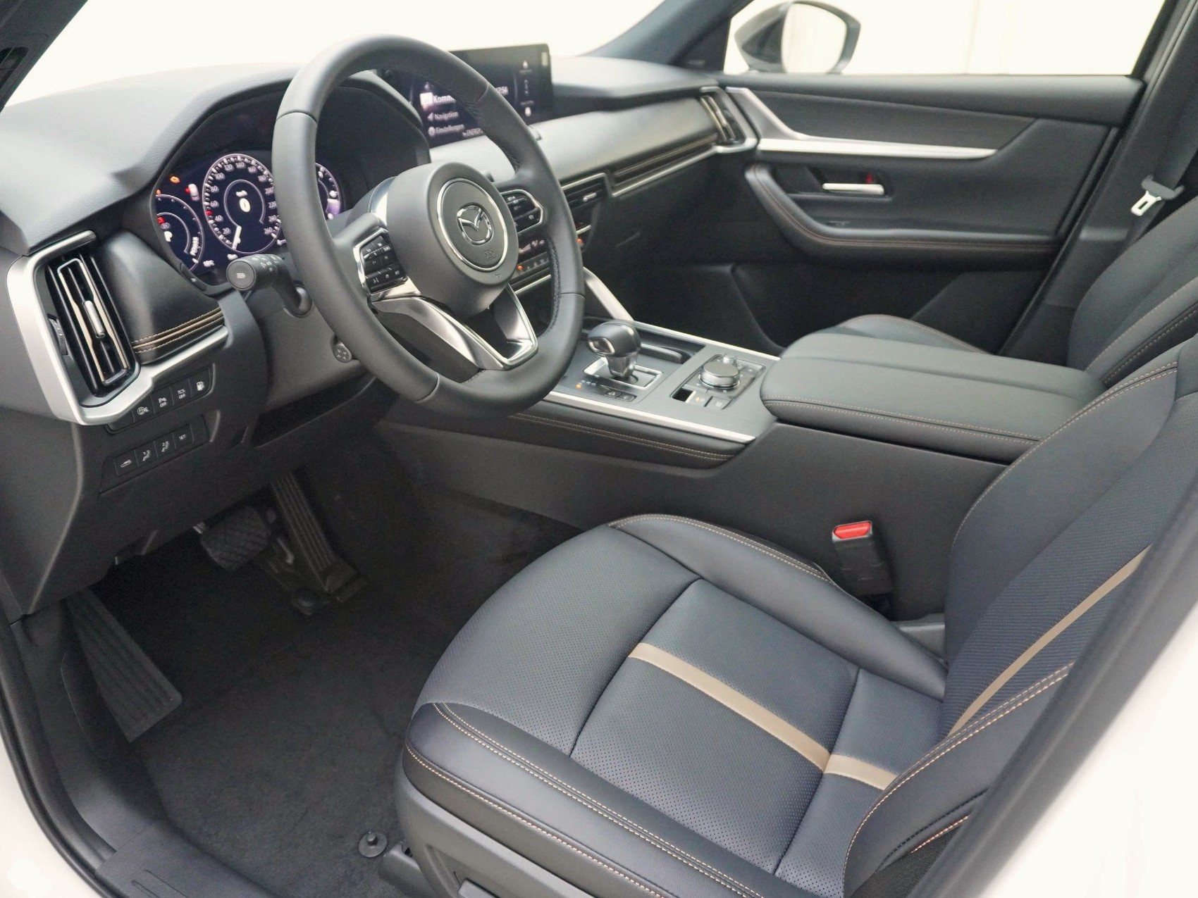 MAZDA CX-60 2.5 PHEV Homura Plus ***Gratis Mazda Service Pack 4 Jahre / 80'000km***-image-7