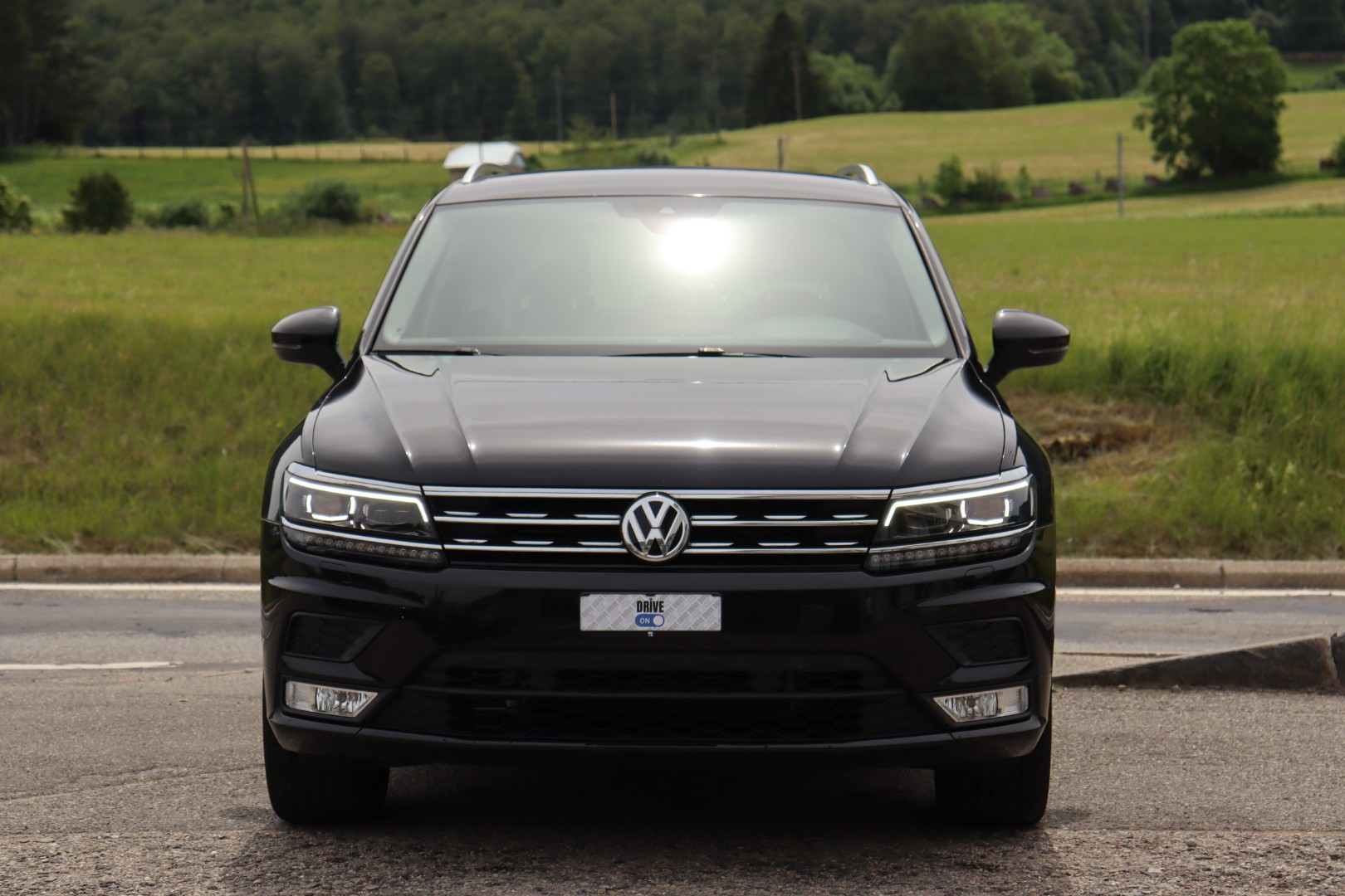 VW Tiguan 2.0TSI R-Line • 4Motion DSG • Véhicule CH • Garantie • Expertise (MFK)