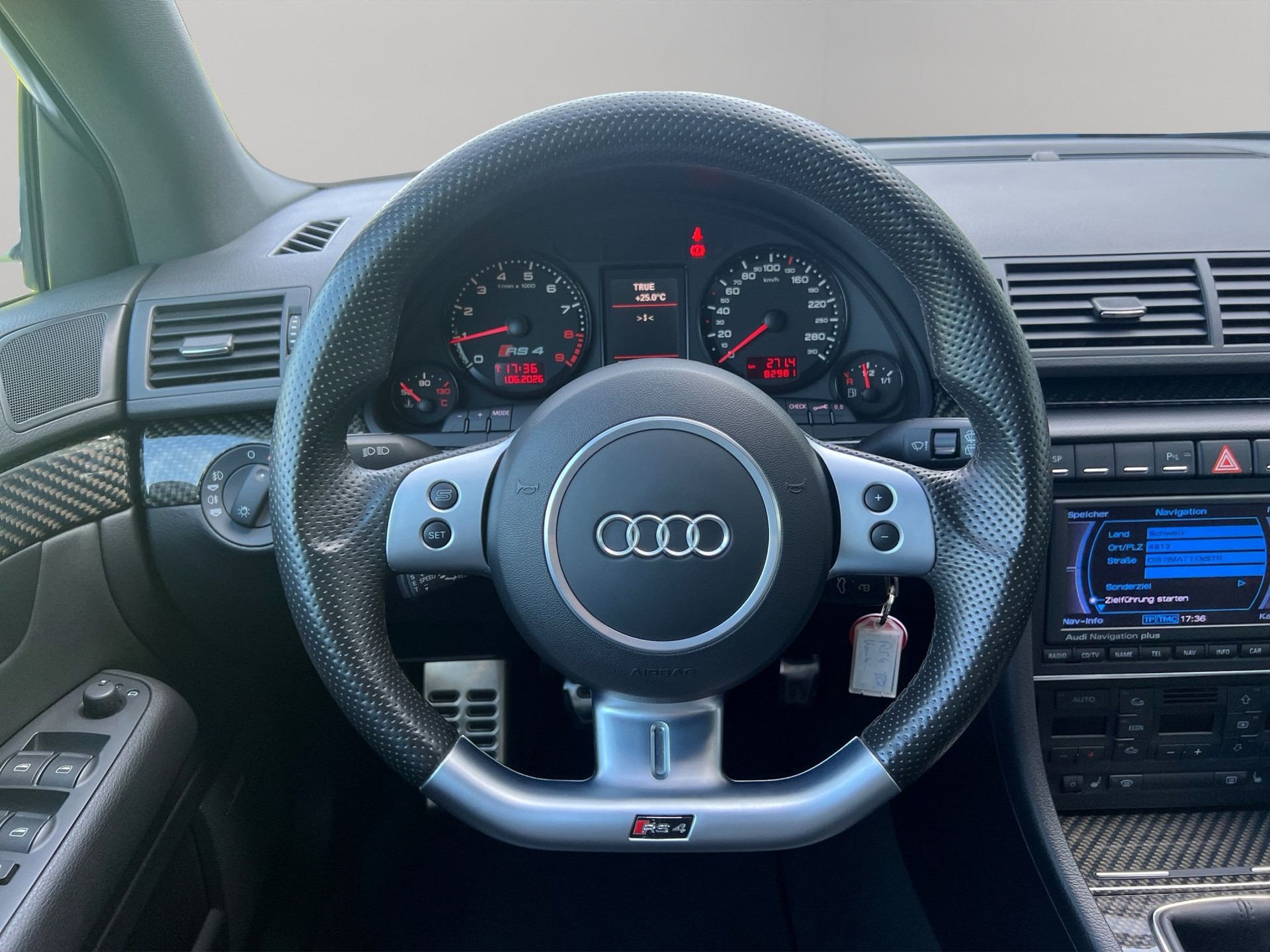 AUDI RS4 Avant 4.2 V8 quattro-image-14