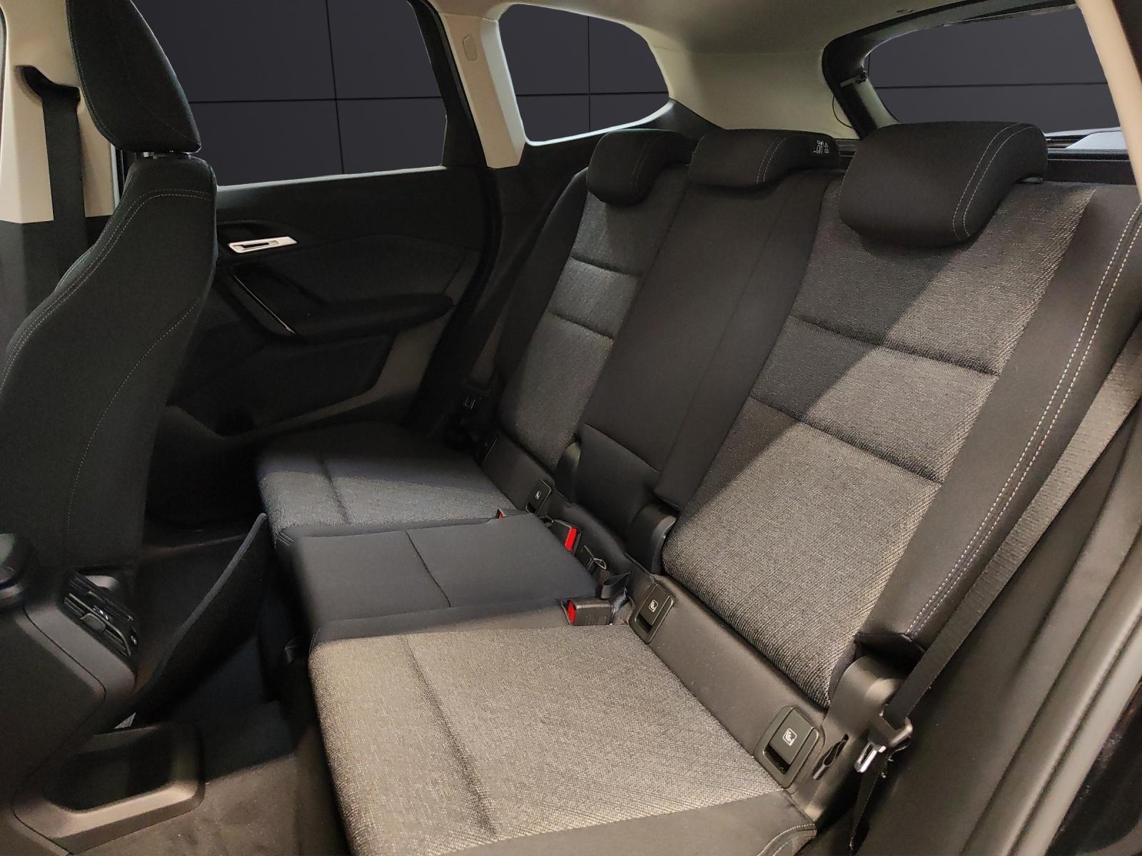 BMW X1 20i sDrive-image-16
