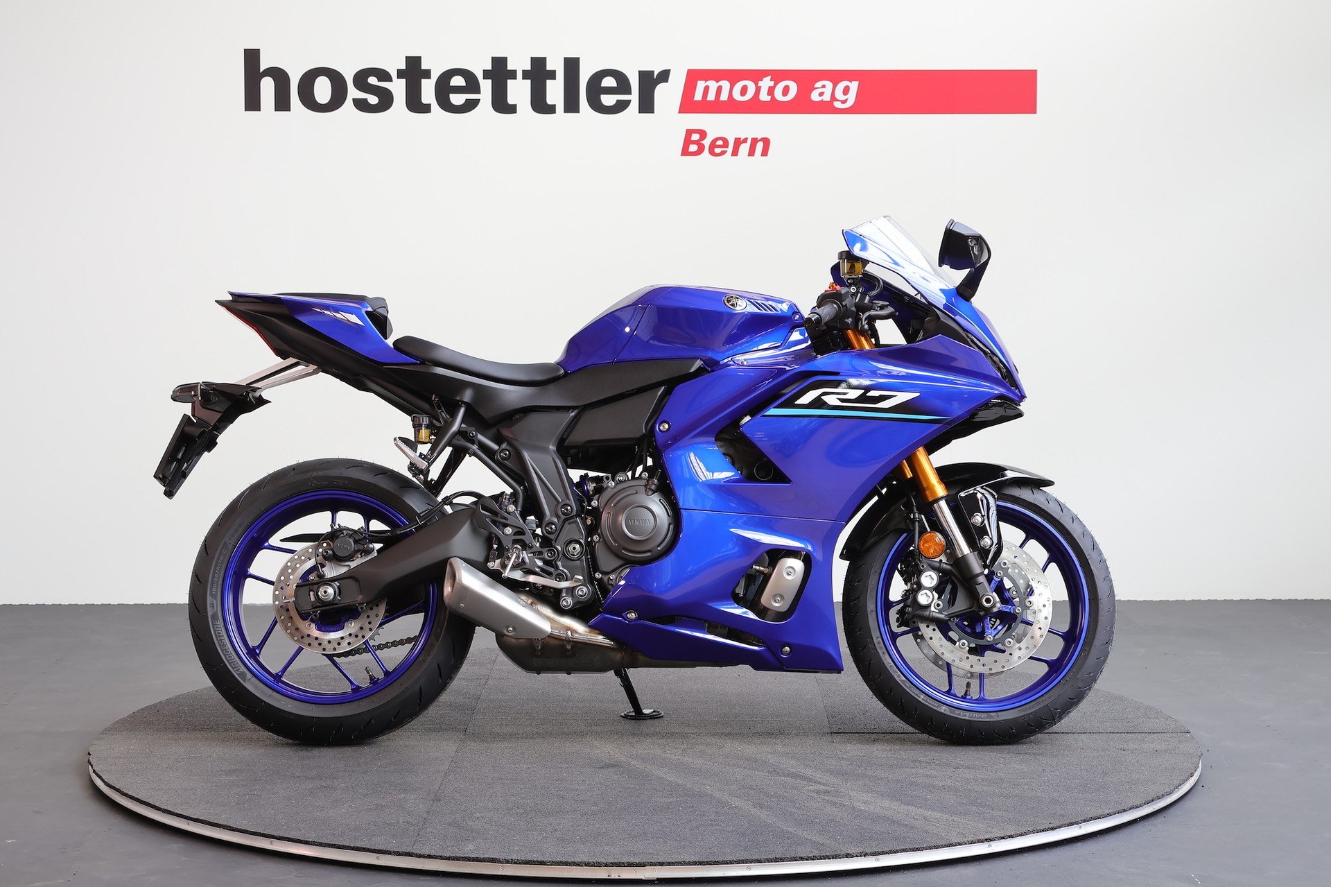 YAMAHA R7 35 kW-showroom-element-1