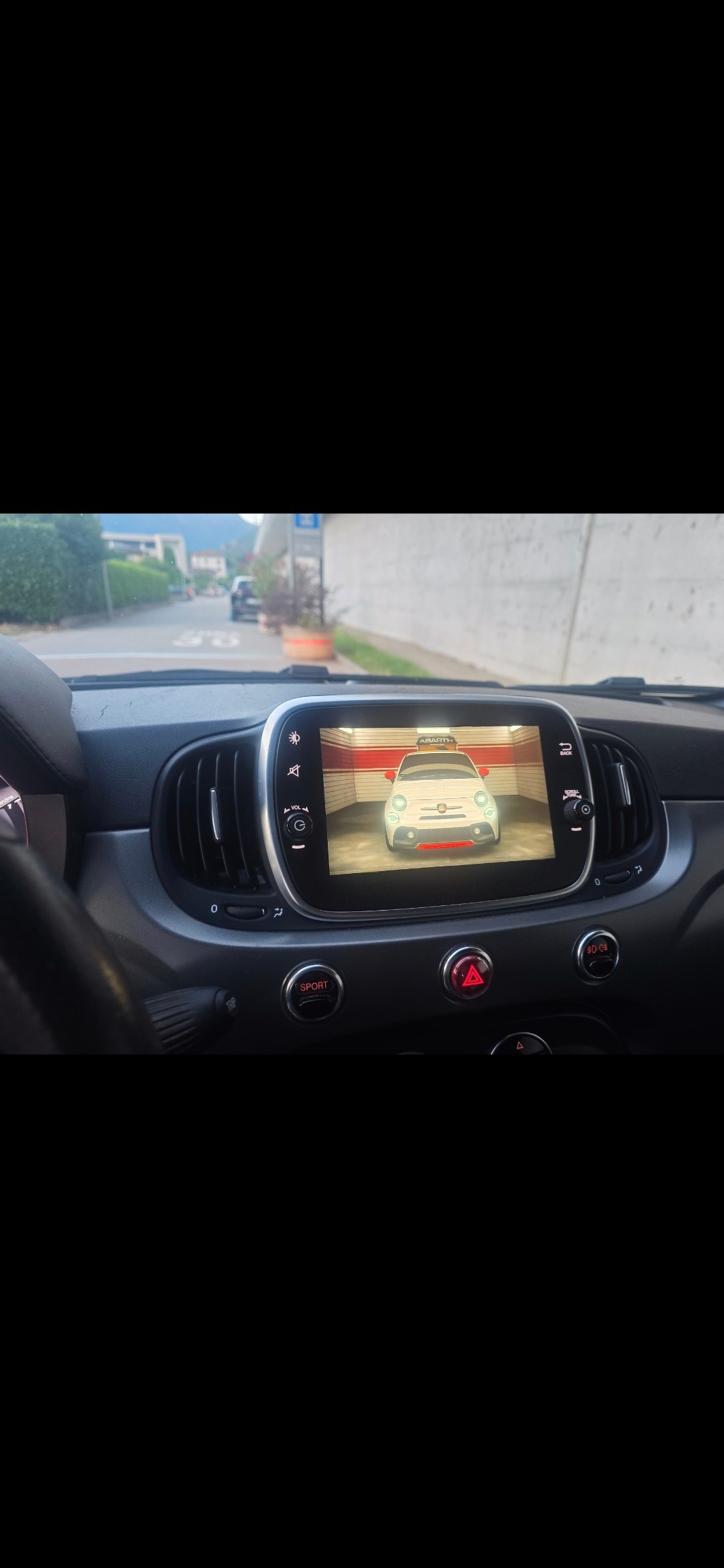 FIAT 595 1.4 16V Turbo Abarth Turismo-image-6