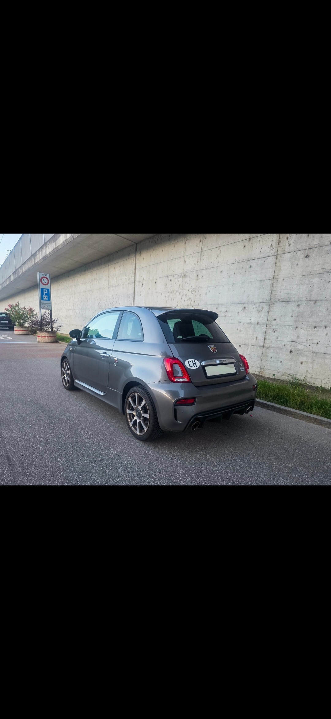 FIAT 595 1.4 16V Turbo Abarth Turismo-image-1