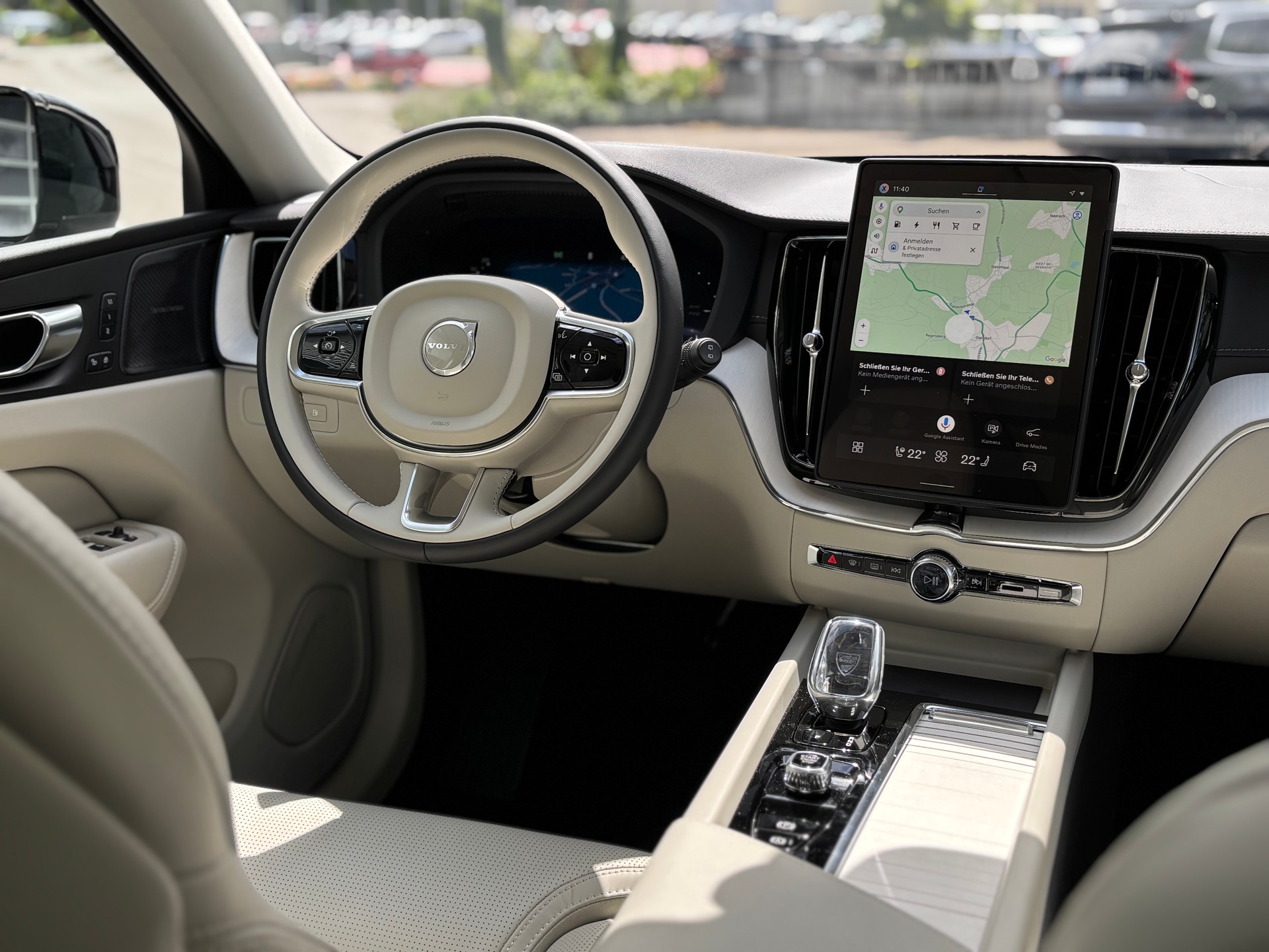 VOLVO XC60 2.0 T8 TE Ultra Dark eAWD-image-13