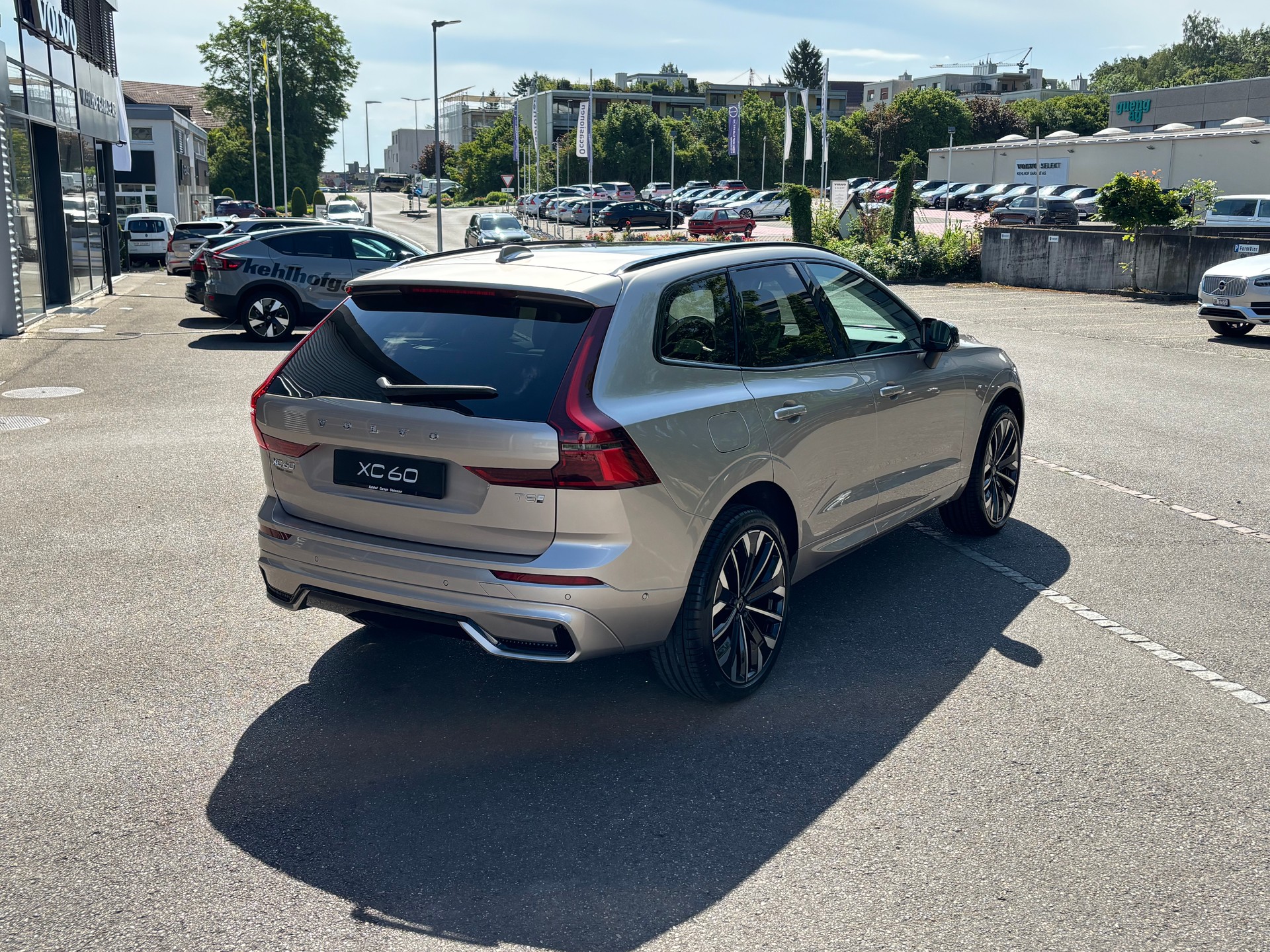 VOLVO XC60 2.0 T8 TE Ultra Dark eAWD-image-5
