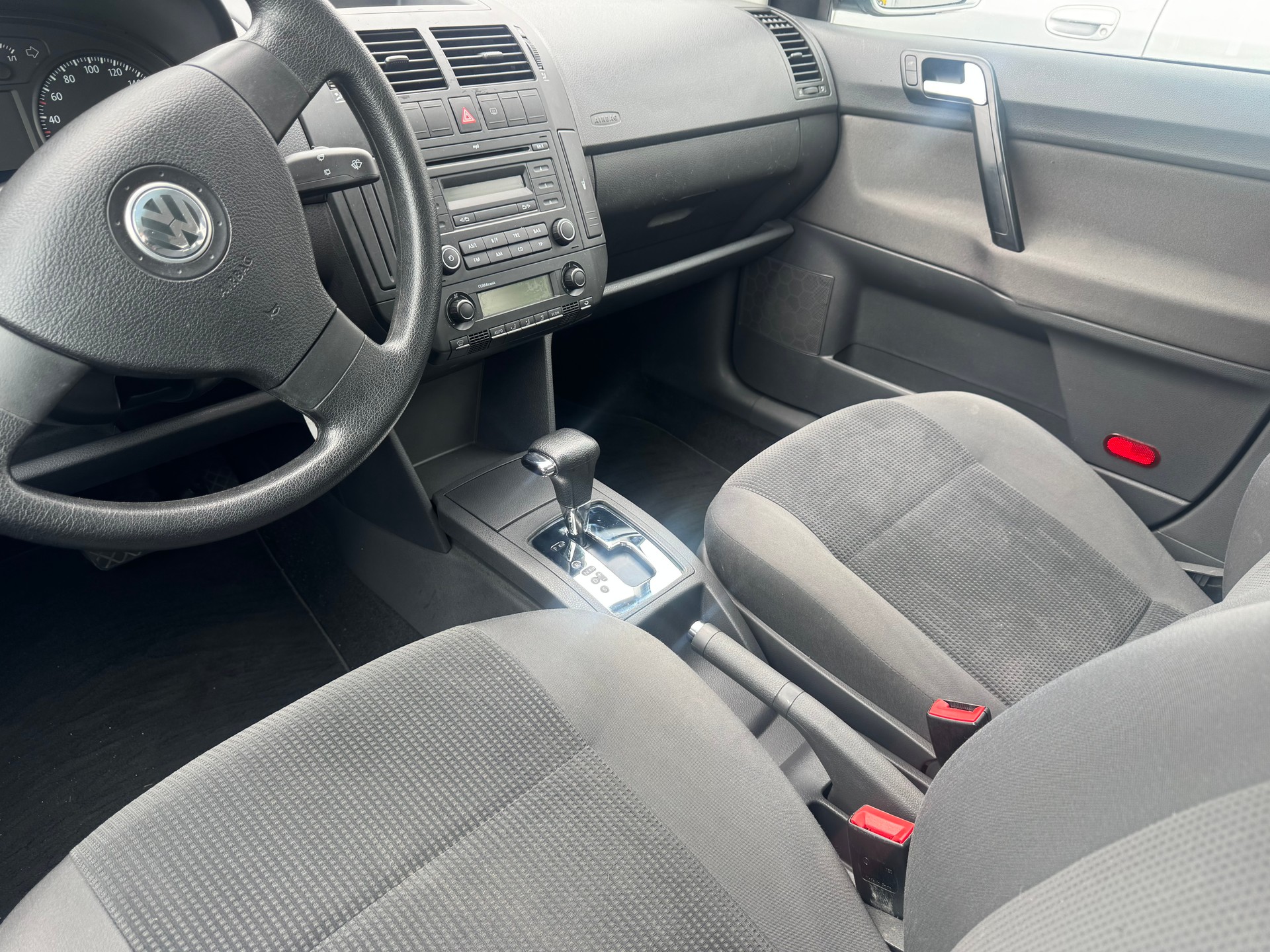 VW Polo 1.6 16V Young&Fresh-image-7