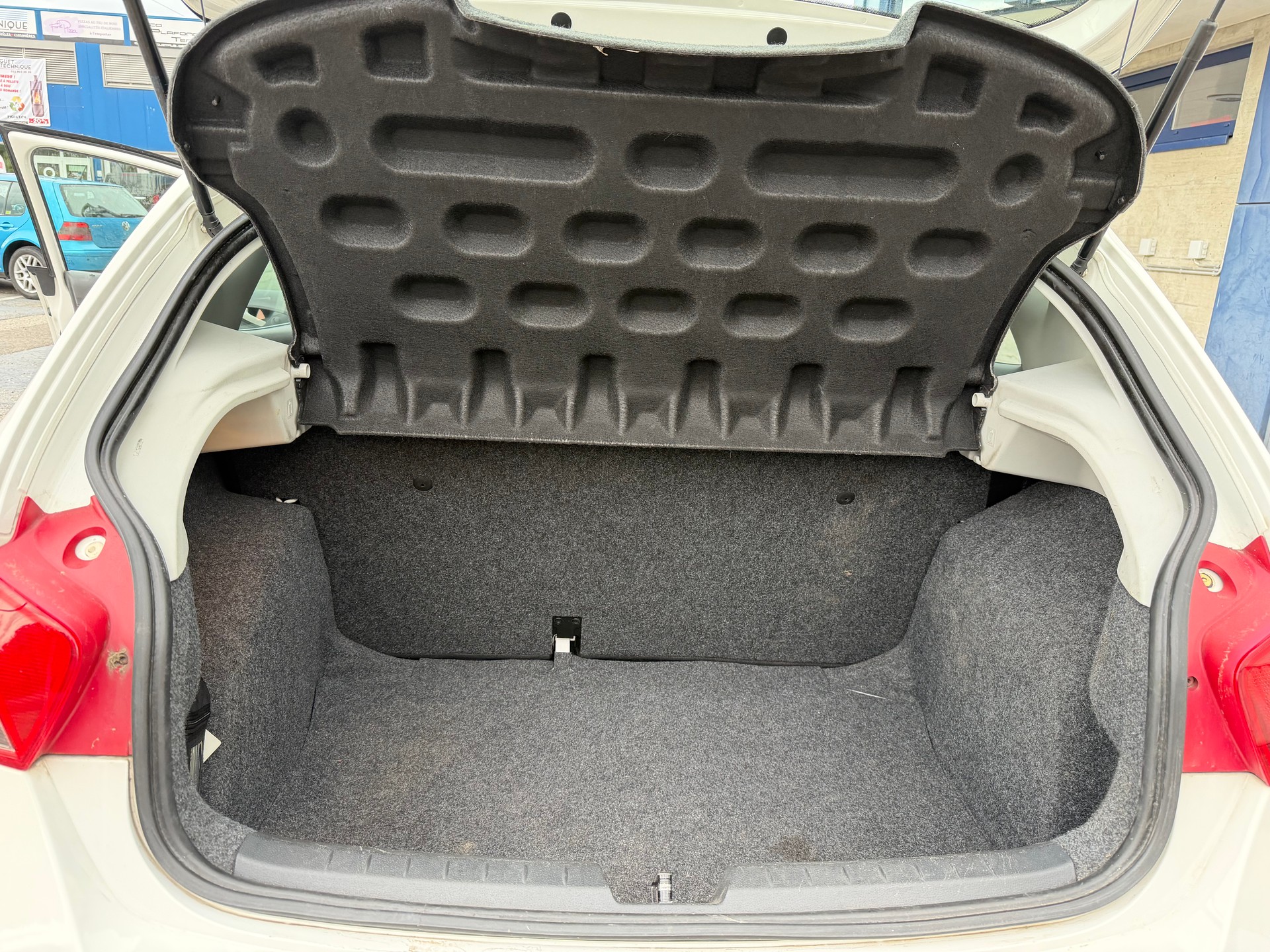 SEAT Ibiza 1.2 Entry-image-6