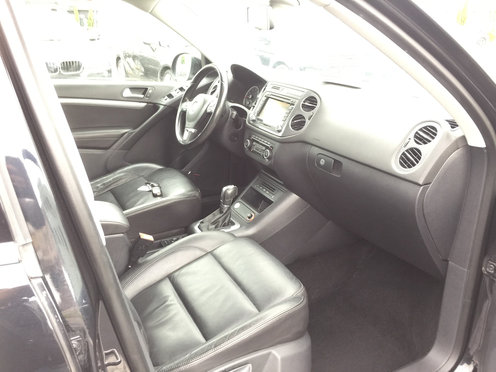 VW Tiguan 2.0 TSI Sport&Style 4Motion DSG-image-9