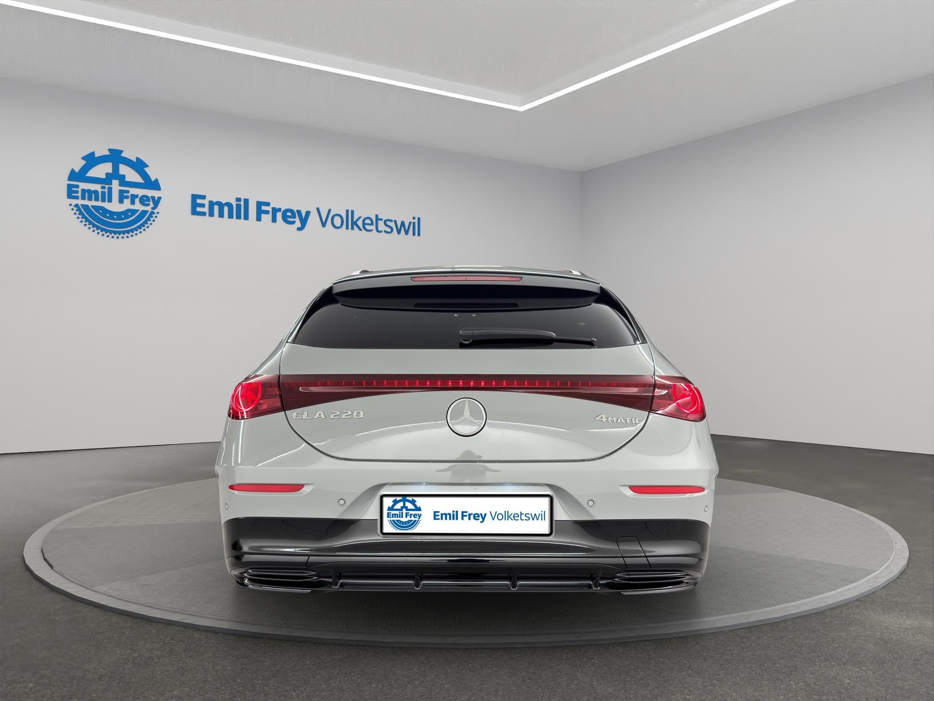 MERCEDES-BENZ CLA 220 4-Matic Shooting Brake-image-5