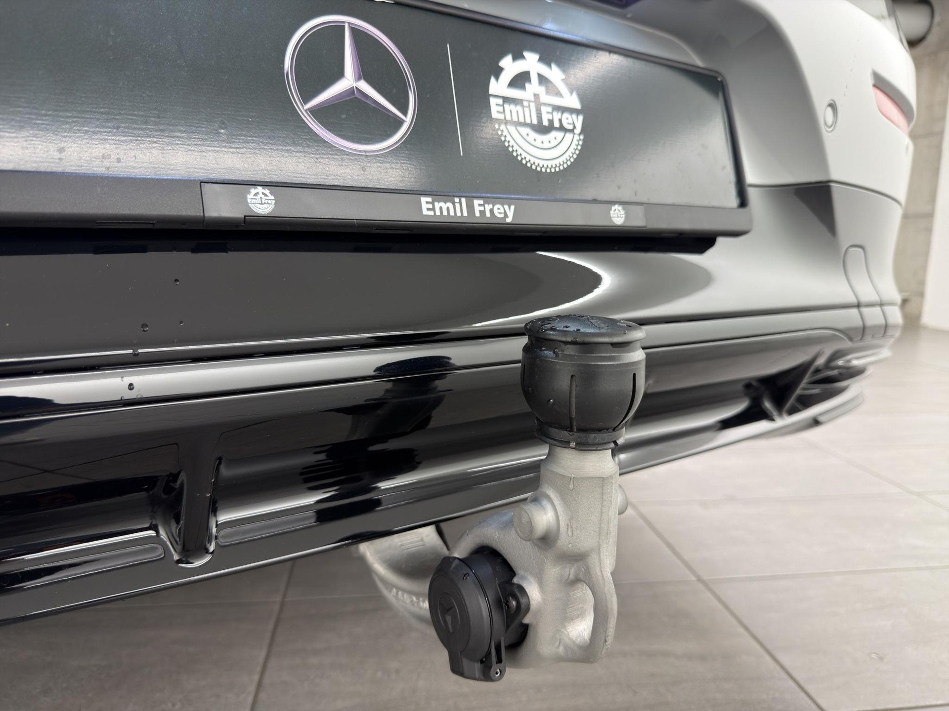 MERCEDES-BENZ CLA 220 4-Matic Shooting Brake-image-14