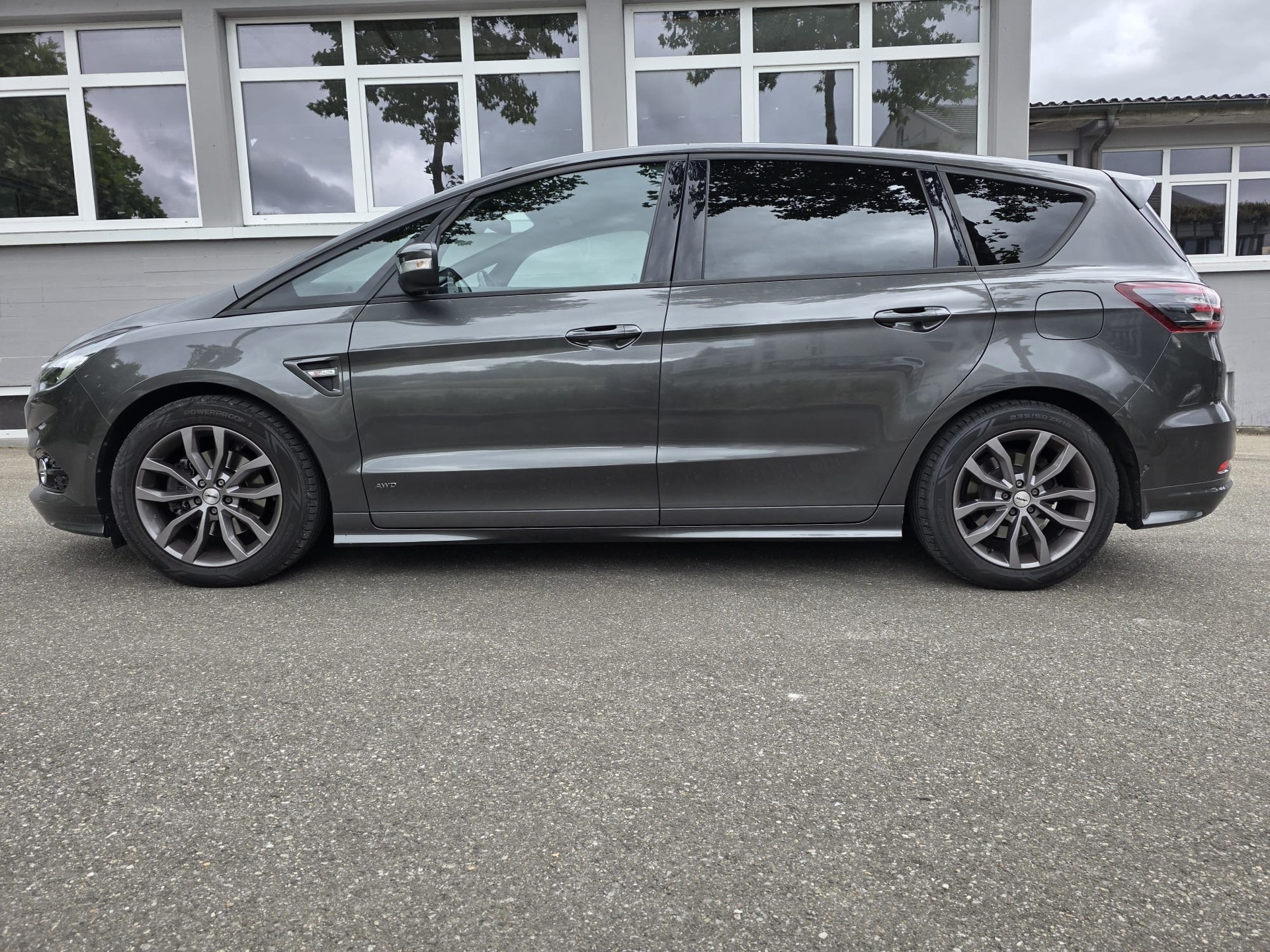FORD S-Max 2.0 TDCi ST-Line AWD Automatic-image-13