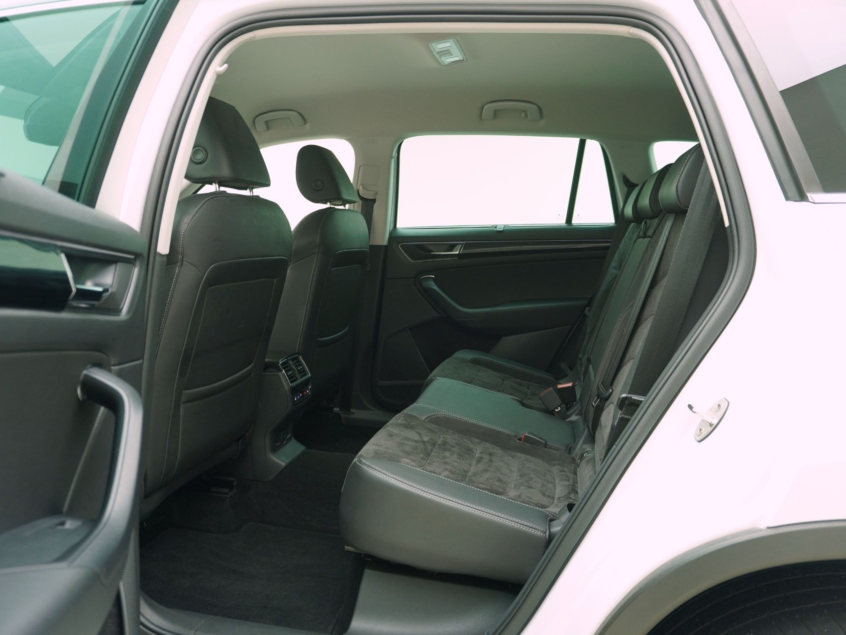 SKODA Kodiaq 2.0 TSI DSG Style-image-11